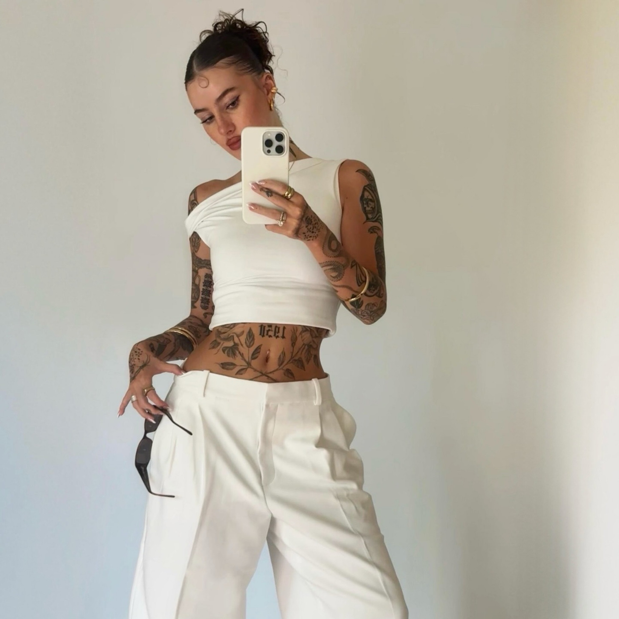 all white fitted

#LTKStyleTip