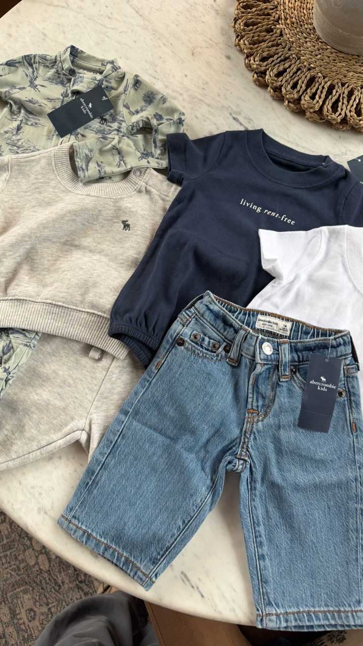 Baby @abercrombie has never been cuter, plus it’s 25% off with code AFLTK

#LTKBaby #LTKootd #LTKSpringSale