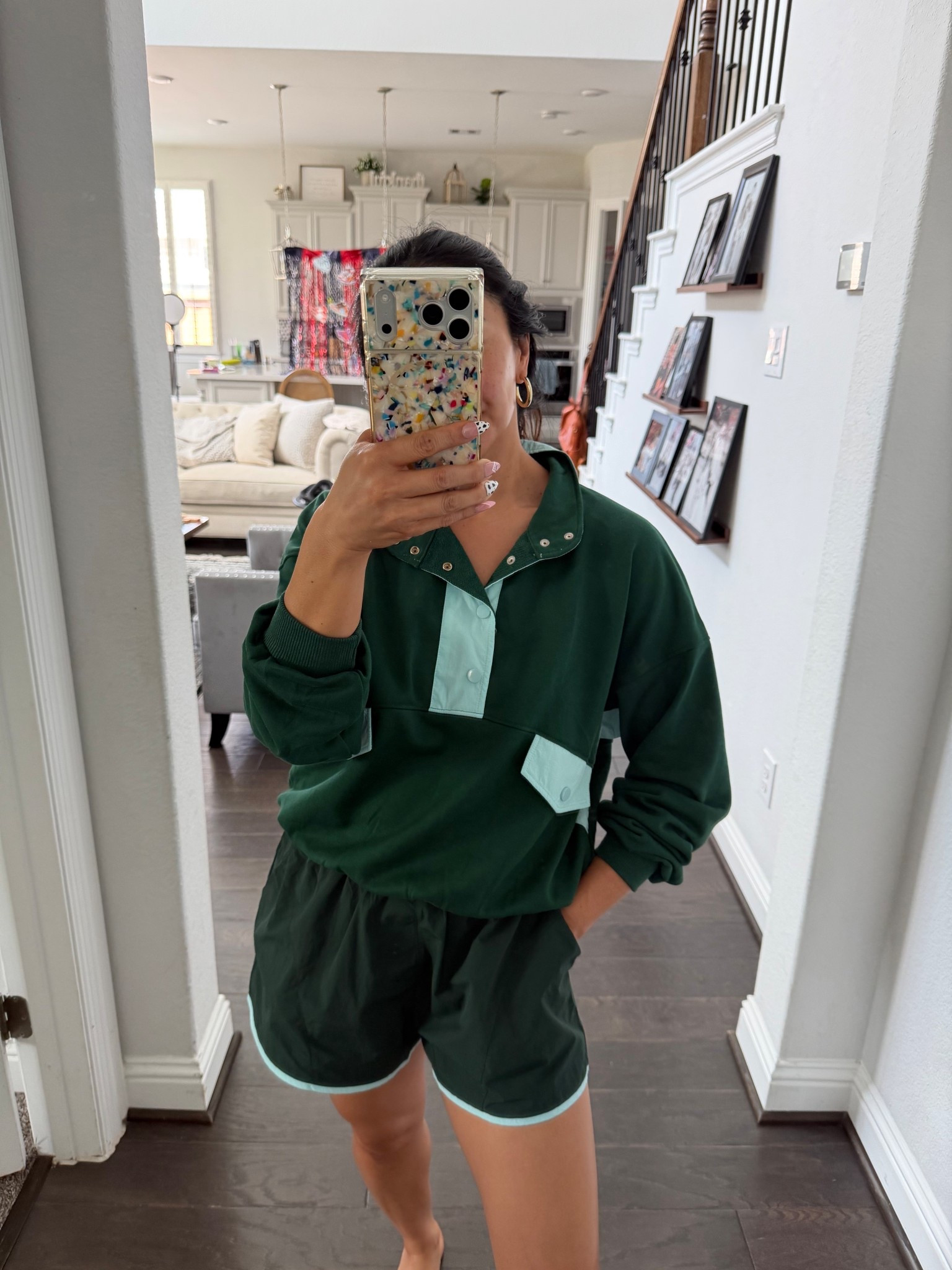 Wearing a medium in this set 

#LTKmomlife #LTKootd #LTKdayinmylife