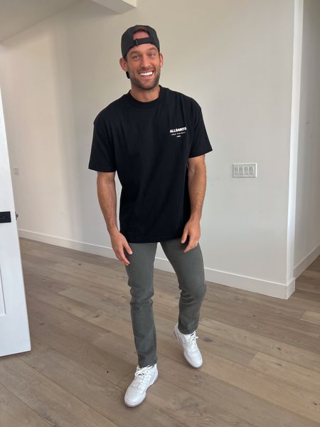 Zach’s NSale fit 
Frame denim on major sale and he loves these all saints tee’s. The tee runs oversized and he’s wearing a medium 

#LTKunder100 #LTKmens #LTKxNSale