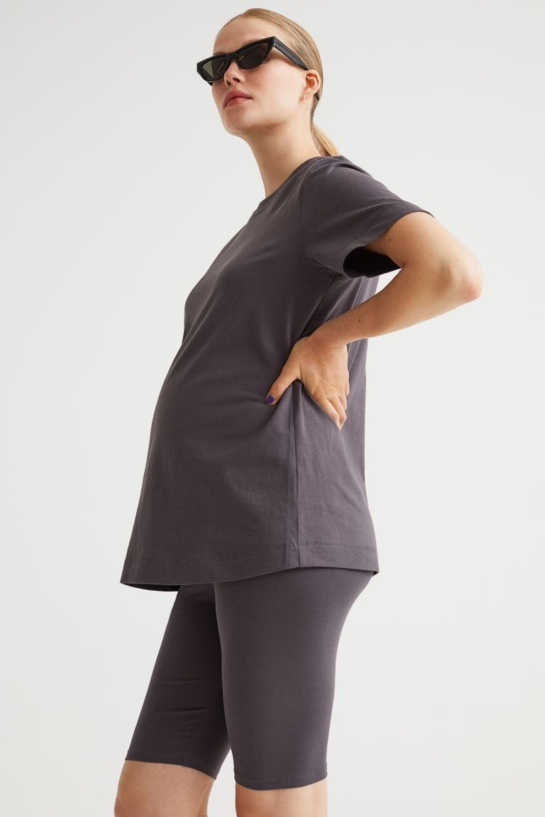 MAMA Cotton T-shirt and cycling shorts | H&M (UK, MY, IN, SG, PH, TW, HK)