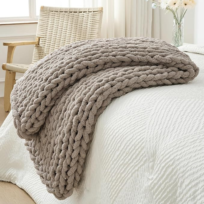 Chunky Knit Throw Blanket for Couch, 40x60 inches, 100% Hand Knitted with Thick Jumbo Chenille Ya... | Amazon (US)
