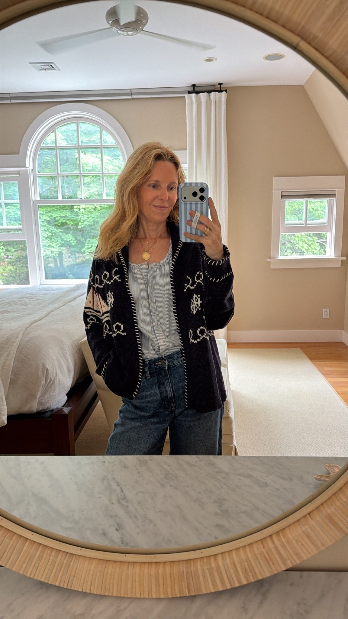 Snagged the viral sailboat sweater before it sold out! Click the link and add your email to be notified when it’s back in stock!

#LTKootd #LTKgrwm #LTKdayinmylife