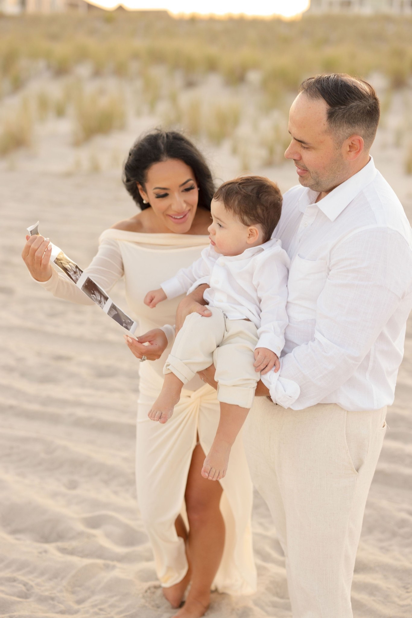 Pregnancy announcement photoshoot 🤍🐚🌾

#LTKBump #LTKFamily #LTKBaby