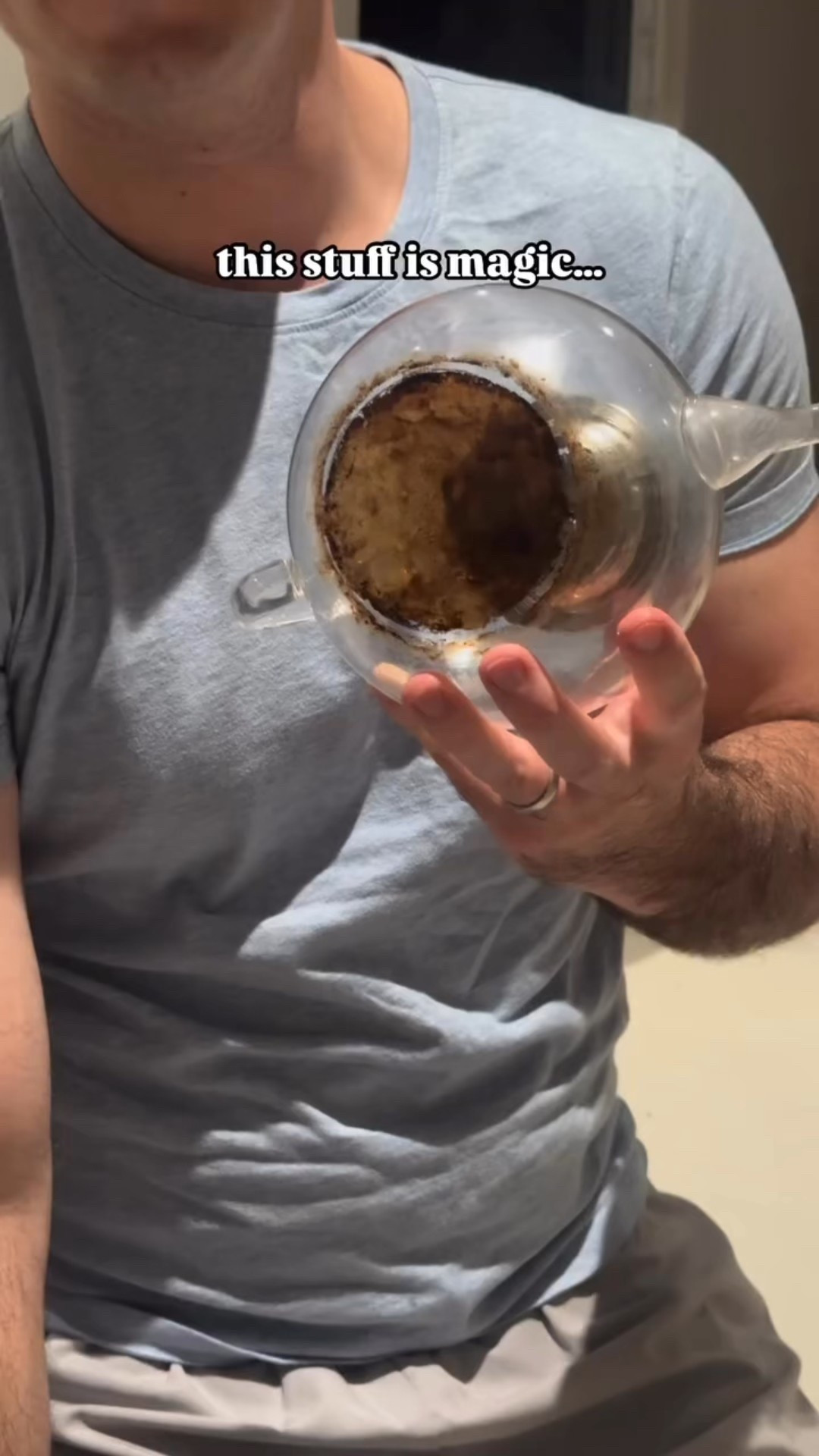 The best cleaning solution! This cleaning paste took off the burnt stains that I’ve tried so long to get off! Amazing! And only $5

#LTKFindsUnder50 #LTKSaleAlert #LTKHome