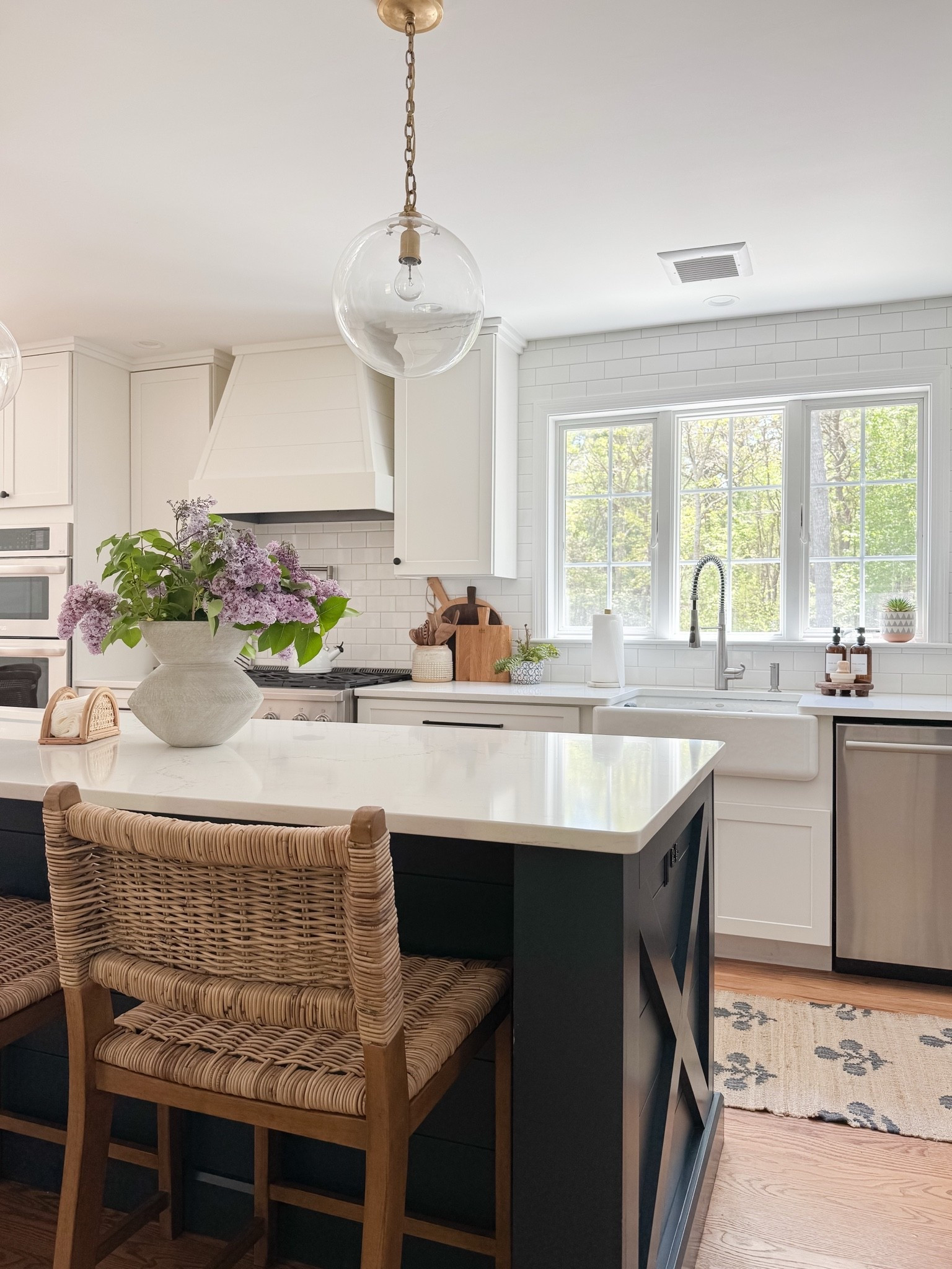 Trending Coastal Kitchen

affordable home decor  affordable home finds  coastal kitchen  coastal kitchen finds  sherricalnanhome

#LTKHome