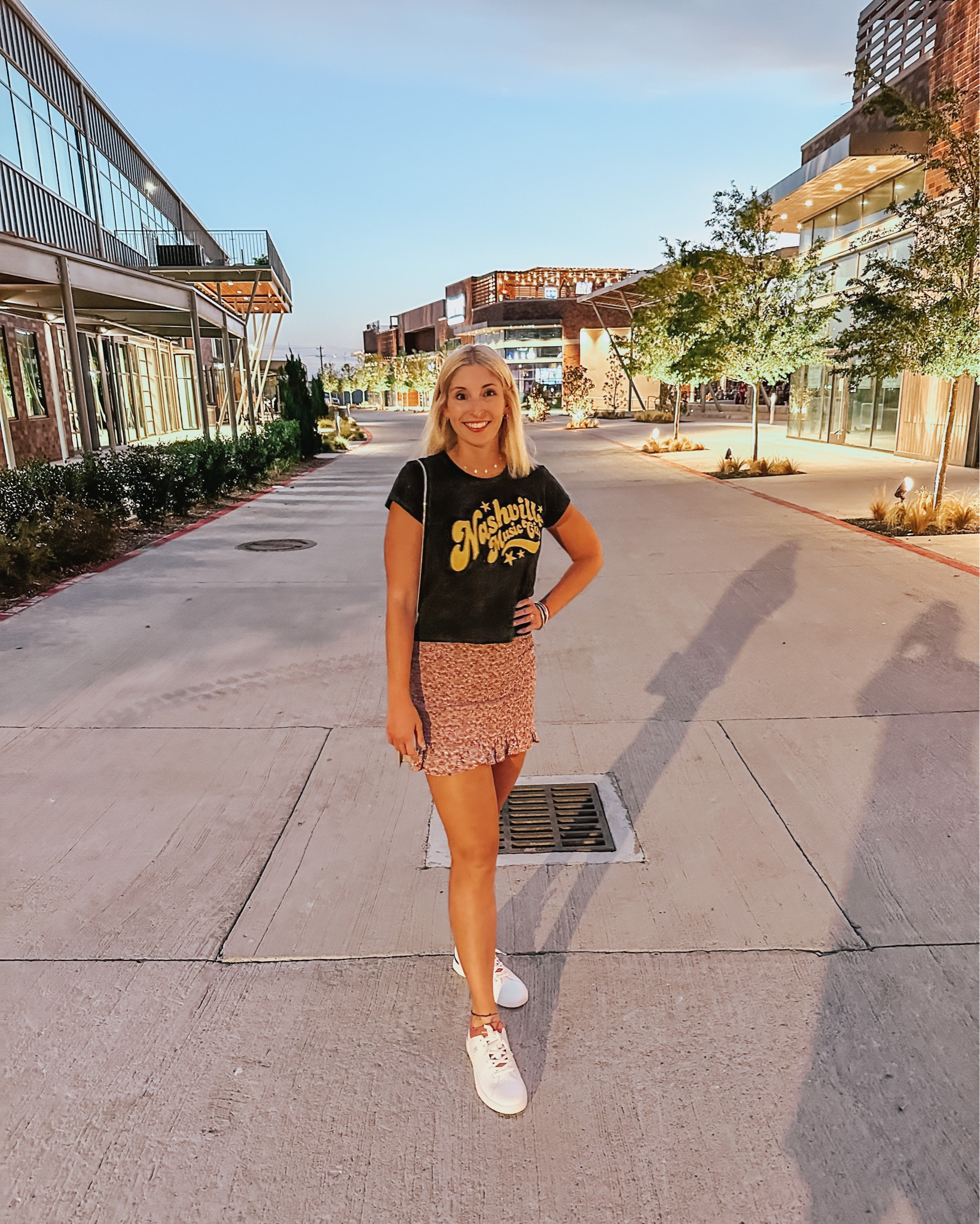 Another fall transition outfit for the warm TX weather. Top is from 2020 so linking similar options to recreate the look 🎸

#LTKshoecrush #LTKunder100 #LTKstyletip