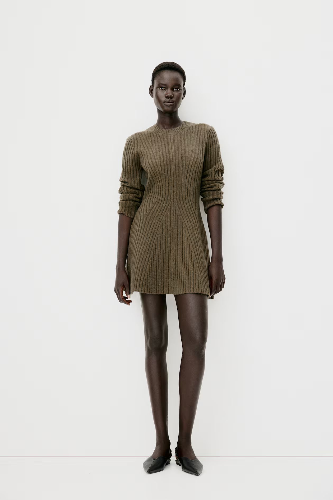 Rib-knit dress | H&M (UK, MY, IN, SG, PH, TW, HK)