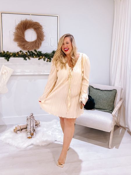 Comfy 🤝🏻 cute 🤝🏻 affordable! Obsessed with this pleated dress, and so perfect for the holidays! 

I’m 5’3 and wearing an XL (but could have done a L)



#LTKSeasonal #LTKHoliday #LTKmidsize