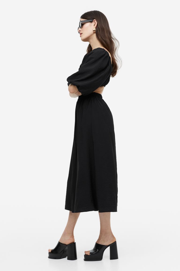 Voluminous cut-out dress | H&M (UK, MY, IN, SG, PH, TW, HK)