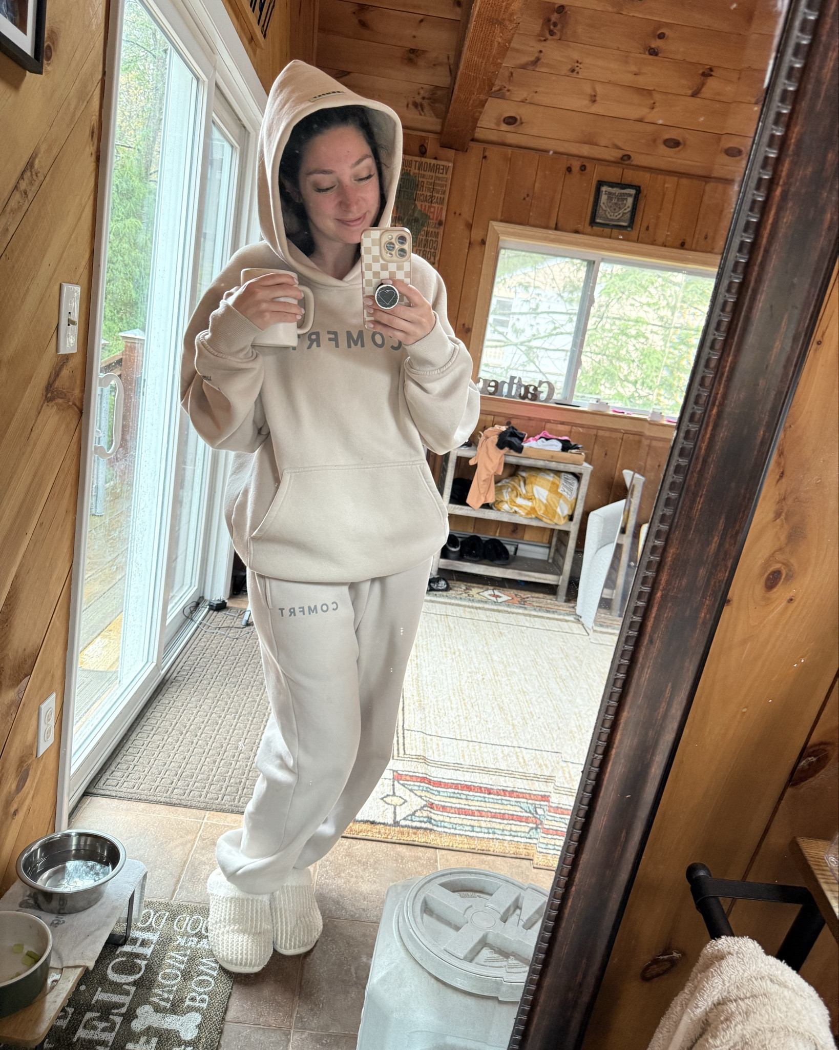 Favorite rainy day outfit. 

Tranquil set from comfrt. Wearing a medium in both. Comfrt makes their clothes oversized and slightly weighted for the ultimate comfort experience. 