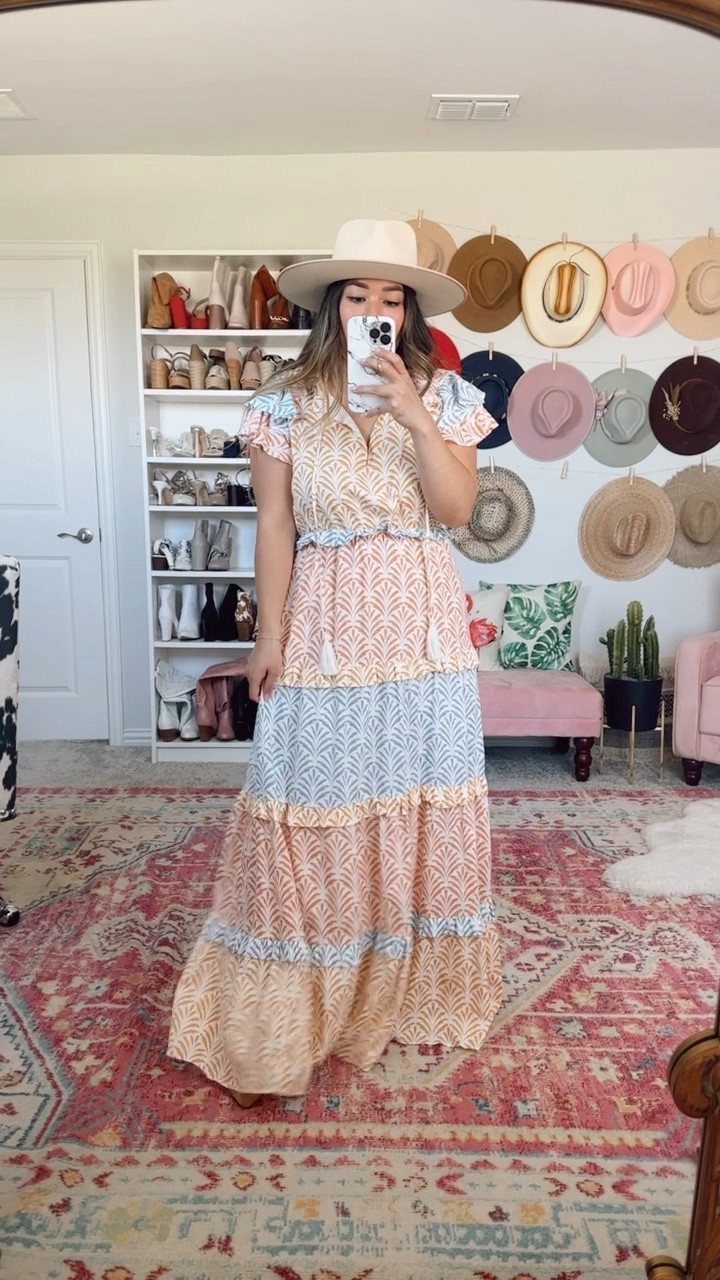 If You Dare Sunflower Yellow Multi Print Maxi Dress - wearing medium

Red dress haul, fall wedding guest dress, fall wedding guest outfit, fall outfits, teacher outfits, fall dresses, work outfit, maxi dress, fall floral dress, fall ruffle dress, fall family photoshoot outfit, fall family photo dress, fall outfit, fall dress, multi-colored print dress, summer to fall outfit, summer to fall dress, fall look, fall style, fall fashion, ruffled flutter sleeves dress 

#LTKSeasonal #LTKstyletip #LTKmidsize