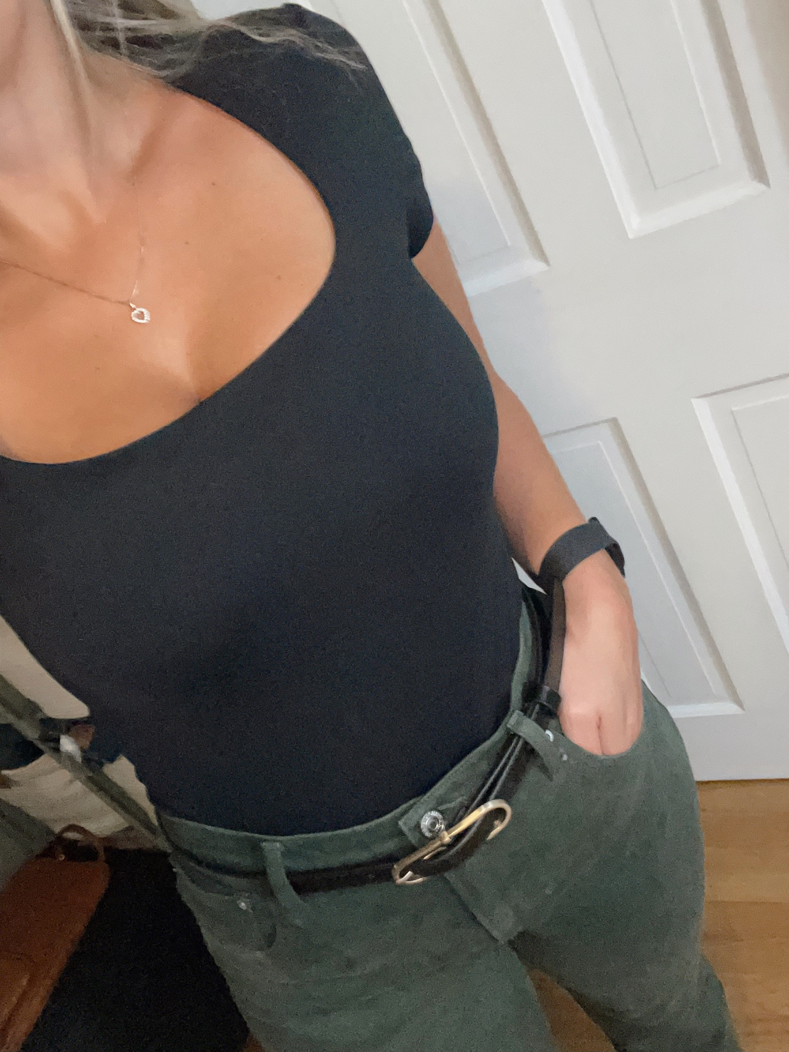 This body suit is the perfect cut and such good quality!!

#falloutfit #abercrombie #jeans #bodysuit #classic #basic #workoutfit 



#LTKworkwear #LTKSale #LTKSeasonal