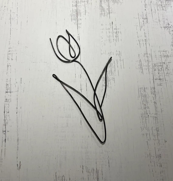 Wire Tulip Wall Hanging | Wire Wall Art| Home Decor | Floral Wall Decor | Flower Decor | Flower W... | Etsy (US)