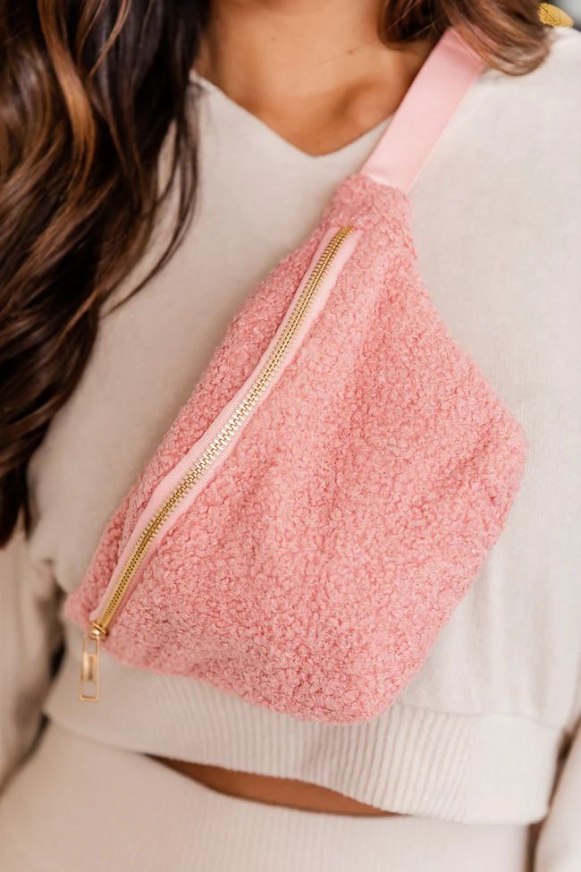 Heading Out Pink Sherpa Belt Bag | Pink Lily