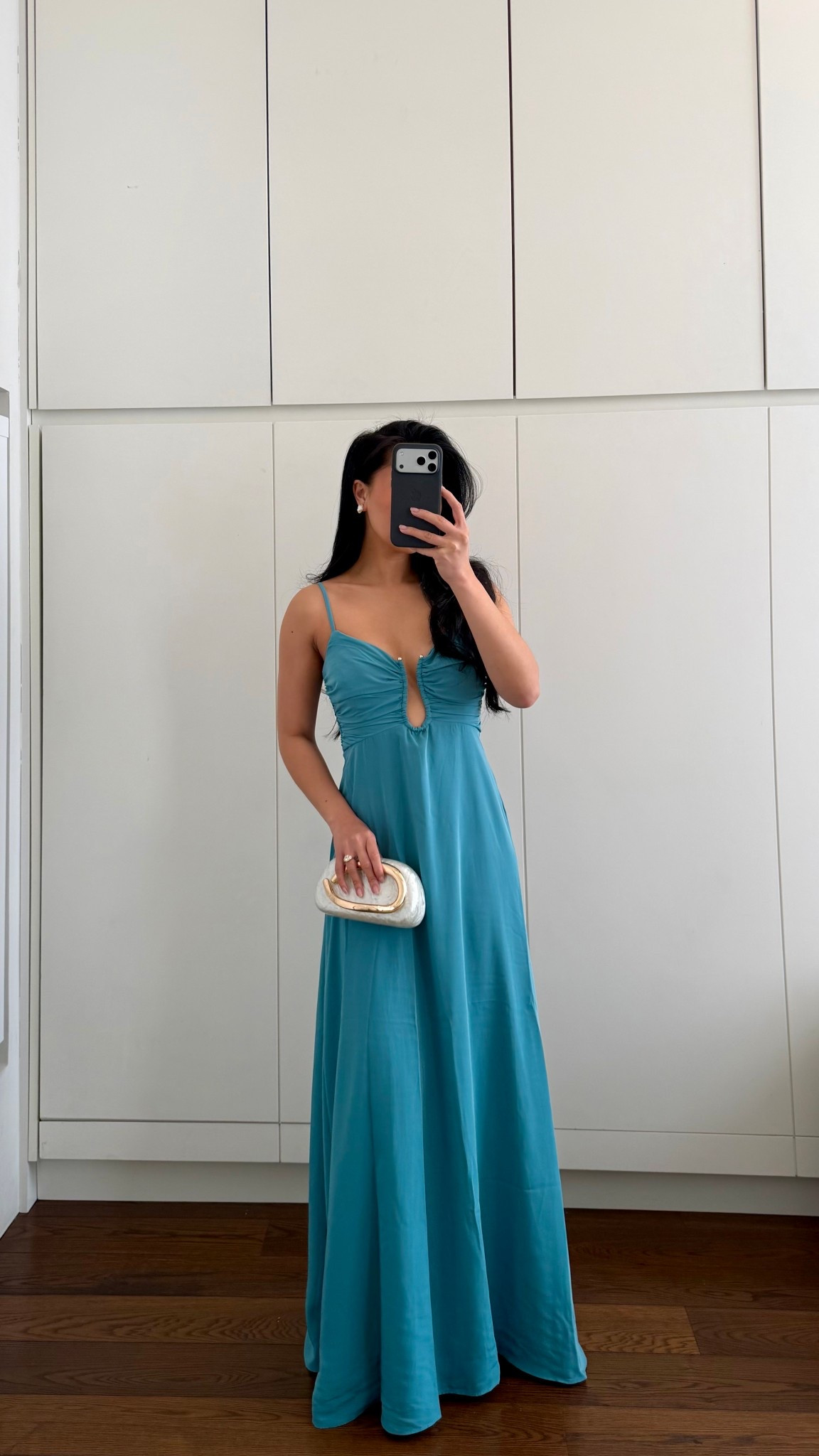 This teal color is so pretty! Love the cut out detail and it’s has the built in bras so you’re able to go bra free! 

I’m wearing in CS 

#LTKWedding #LTKgrwm #LTKSaleAlert