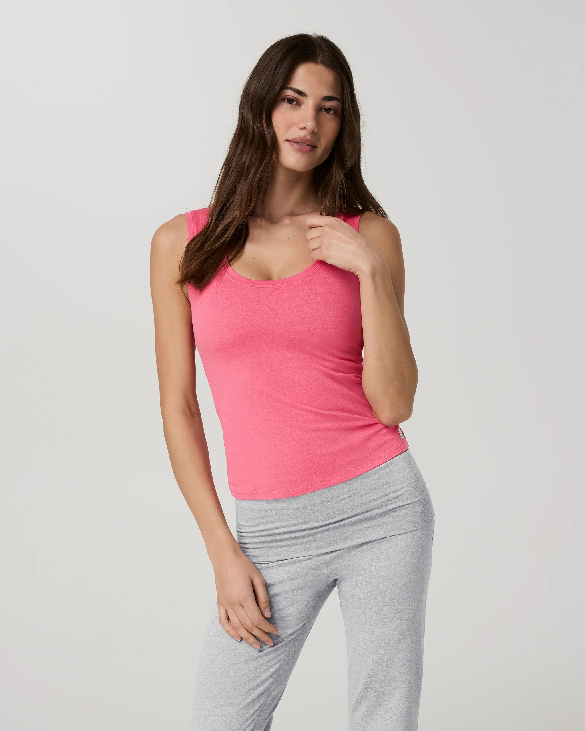 Halo Essential Scoop Tank Long | Vuori Clothing (US & Canada)