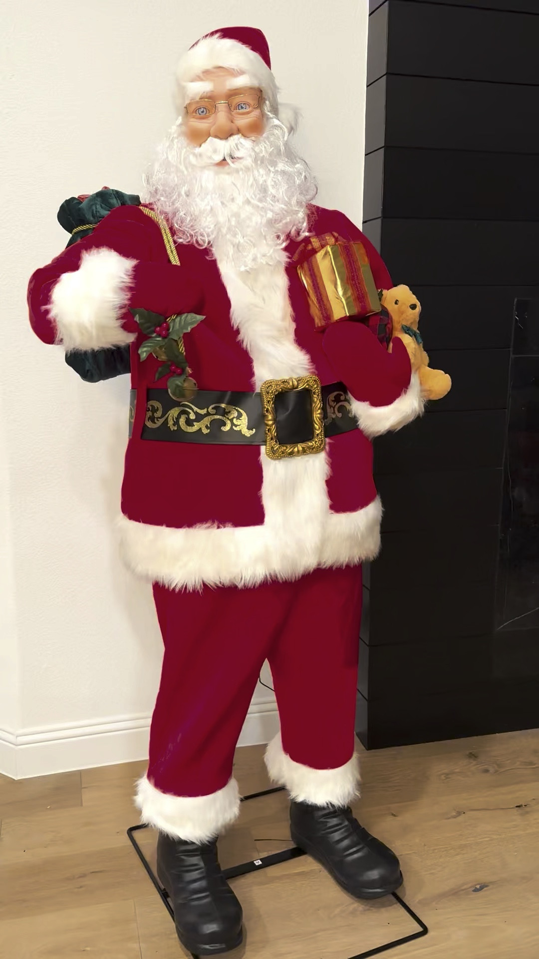 The best Christmas find so far this year! It’s almost the most wonderful time of the year and this Santa is going to make our home that much more magical🎅🏼❤️ 

#LTKSeasonal #LTKHoliday #LTKhome