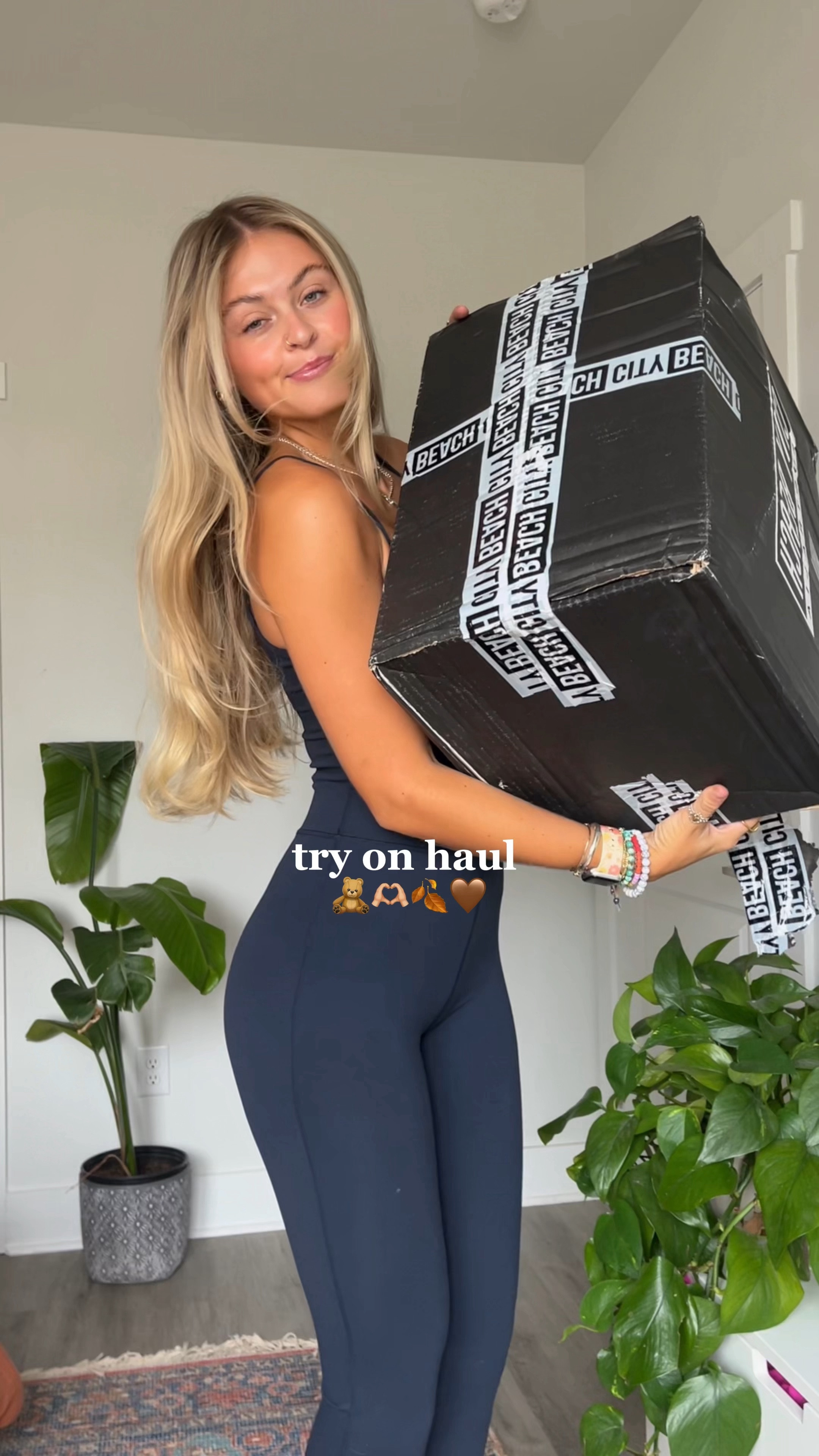 Fallll haullll “ashlen20” to save!!! 🤎✨🕯️🧸🫶🏼☁️🤍

#LTKstyletip #LTKHolidaySale #LTKGiftGuide