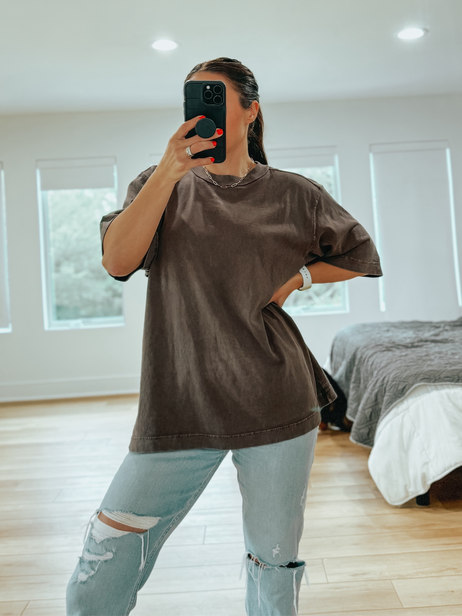 I’m wearing a size medium in this unisex tee and love the oversized fit. Currrntly on clearance! #abercrombie #tshirt #casualoutfit 

#LTKSaleAlert #LTKFindsUnder50 #LTKStyleTip