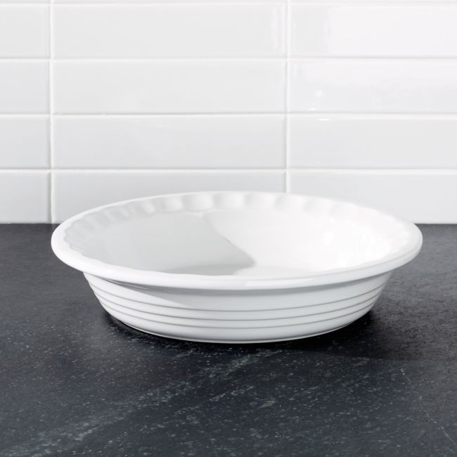 Le Creuset Â® White Pie Dish | Crate & Barrel