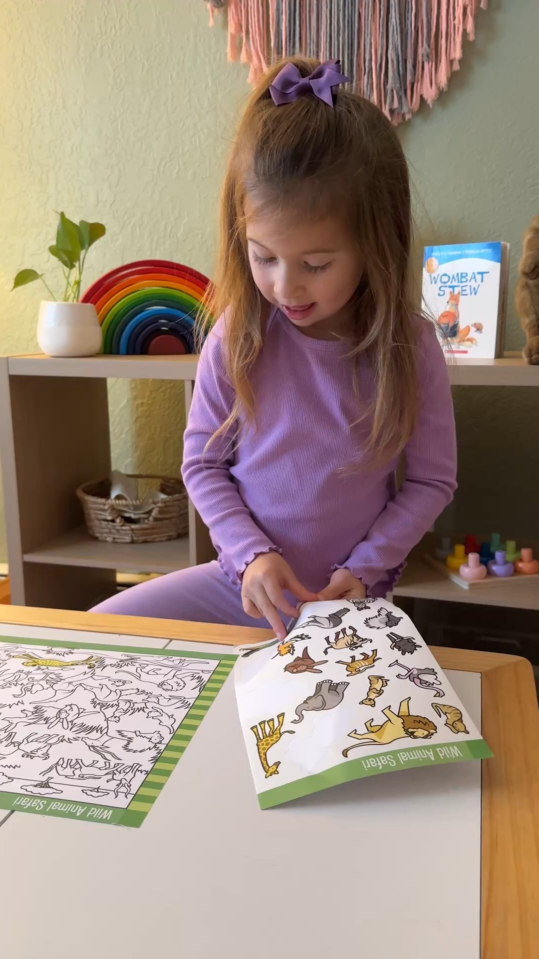 Big sticker book 🦒🦍