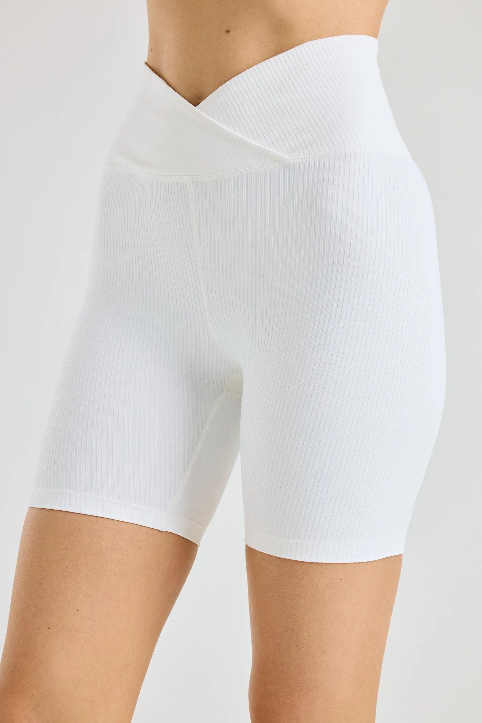 Ribbed V Waist Biker Short | Year of Ours