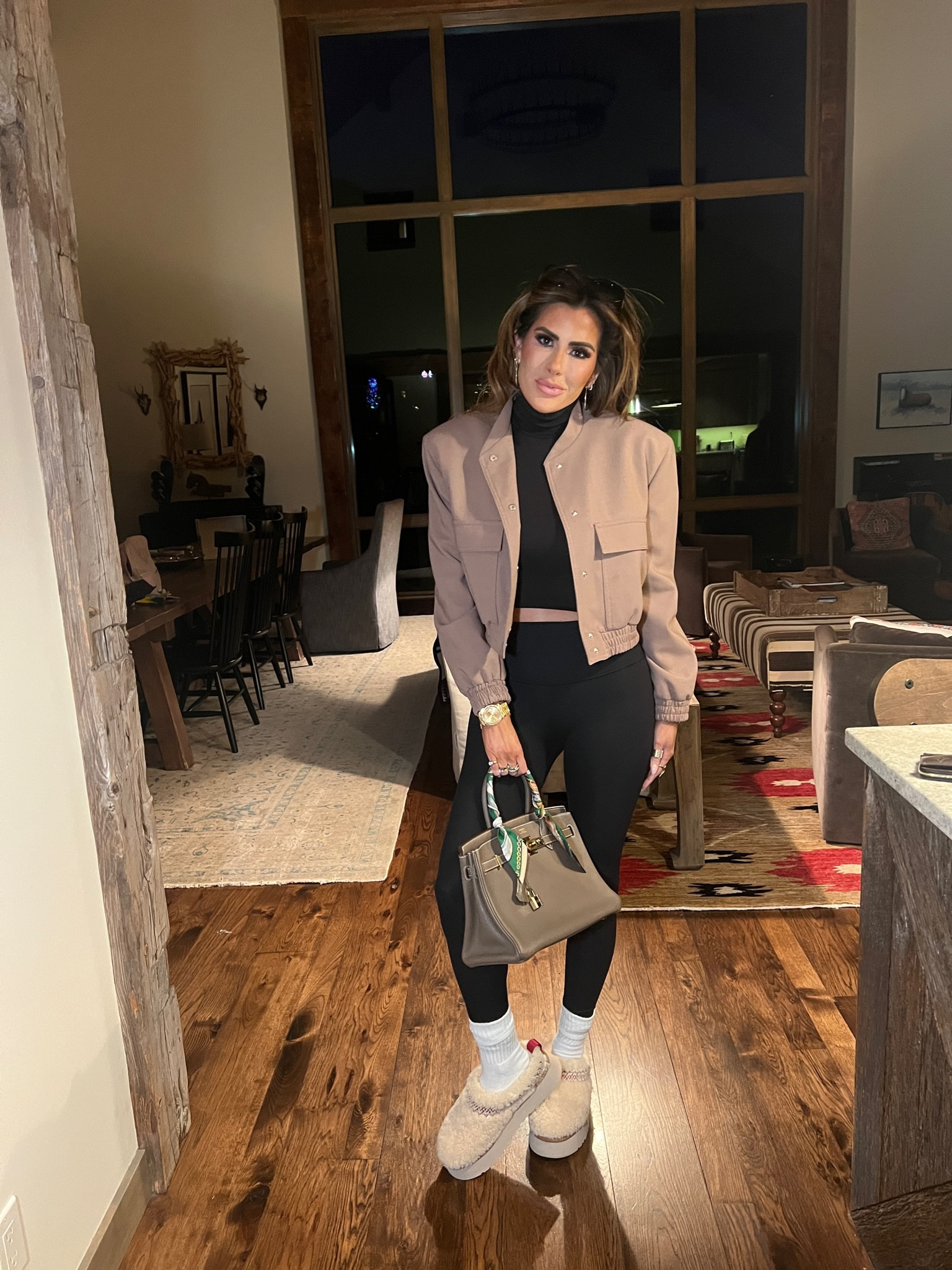 Wearing a small in the top and size 4 in leggings 

Lulu, ribbed leggings, bomber jacket, Hermes, casual fall outfit, revolve, emily Ann Gemma 

#LTKstyletip