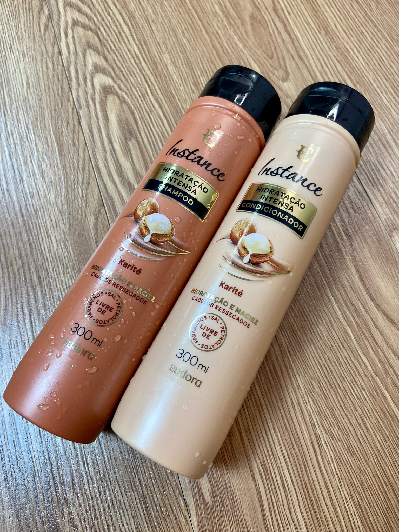 Meus queridinhos do inverno
(Os cabelos agradecem) 

Shampoo e condicionador Eudora Instance/hidratação intensa/Karité 

#MêsDasMãesLTK #hidratacaointensa #cabelosressecados 



#LTKbeauty #LTKbrasil