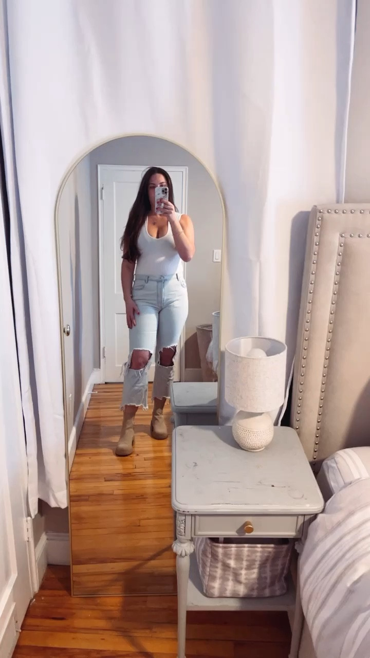 10/10 for these amazing body suits. So flattering, form fitting, great dupe of skims

#LTKstyletip #LTKVideo #LTKfindsunder50