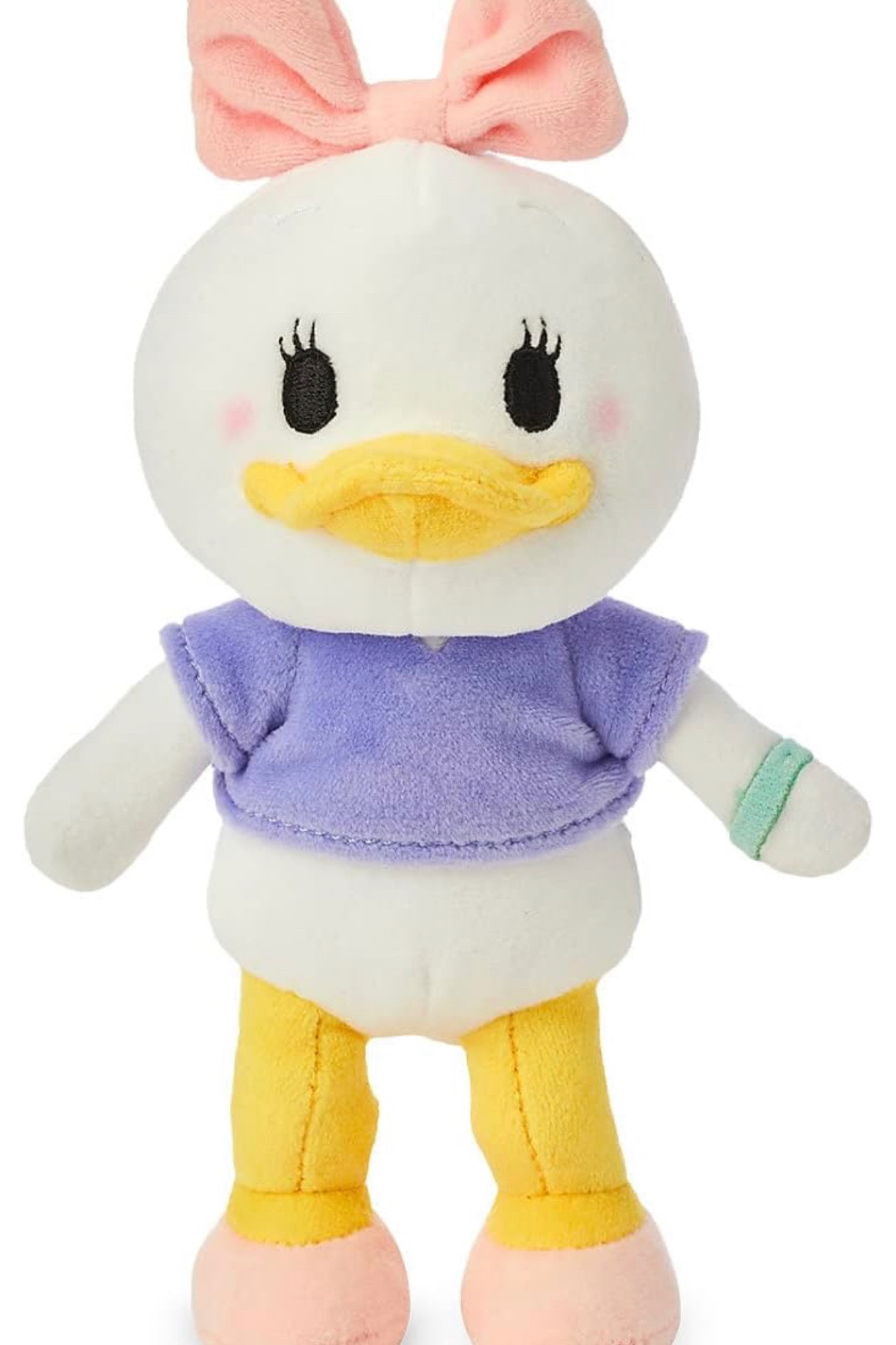 If you want the Daisy Nuimos and can’t find her at the parks, I have her linked here!! Shop Disney is offering 30% off to APH’s but you can also get her on Amazon! Happy shopping!! 🫶🏼