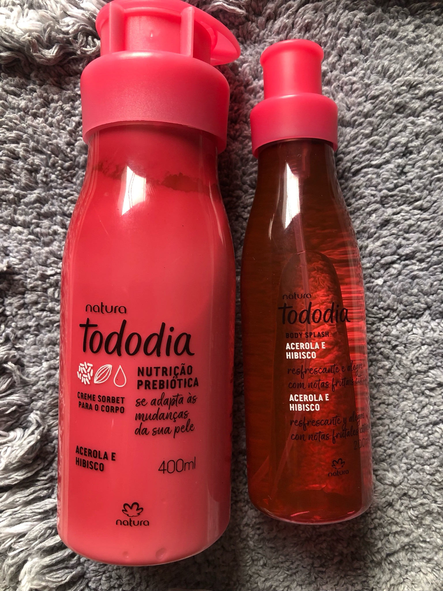 Sorbet Desodorante Nutritivo Tododia Acerola e Hibisco - 400 ml

Este creme é indicado para todos os tipos de pele, pois se adapta às necessidades que cada uma tem.
Dica - Para um toque ainda mais refrescante, coloque na geladeira e use em seguida.


Body Splash Desodorante Colônia Tododia Acerola e Hibisco - 200 ml

O body splash desodorante colônia de Tododia é um convite a vestir seu corpo com uma perfumação leve. 

#LTKbrasil