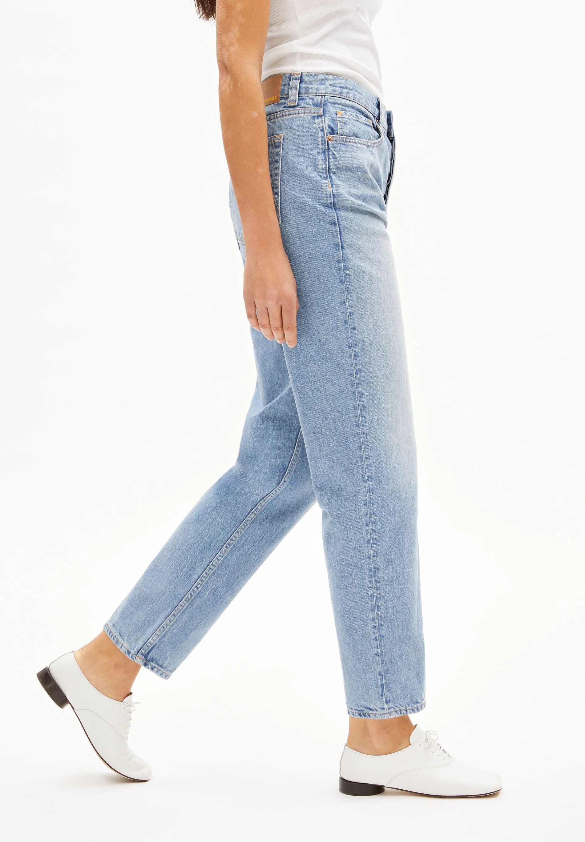 "AAIKALA HIGH STRAIGHT JEANS 100% recycelte Baumwolle Non Stretch" | ArmedAngels (DE)