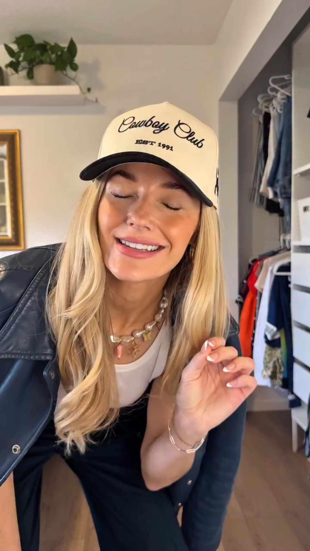 If the outfit eats, why not serve seconds? 

#fashion #ootd #styleinspo #lol #outfitinspo