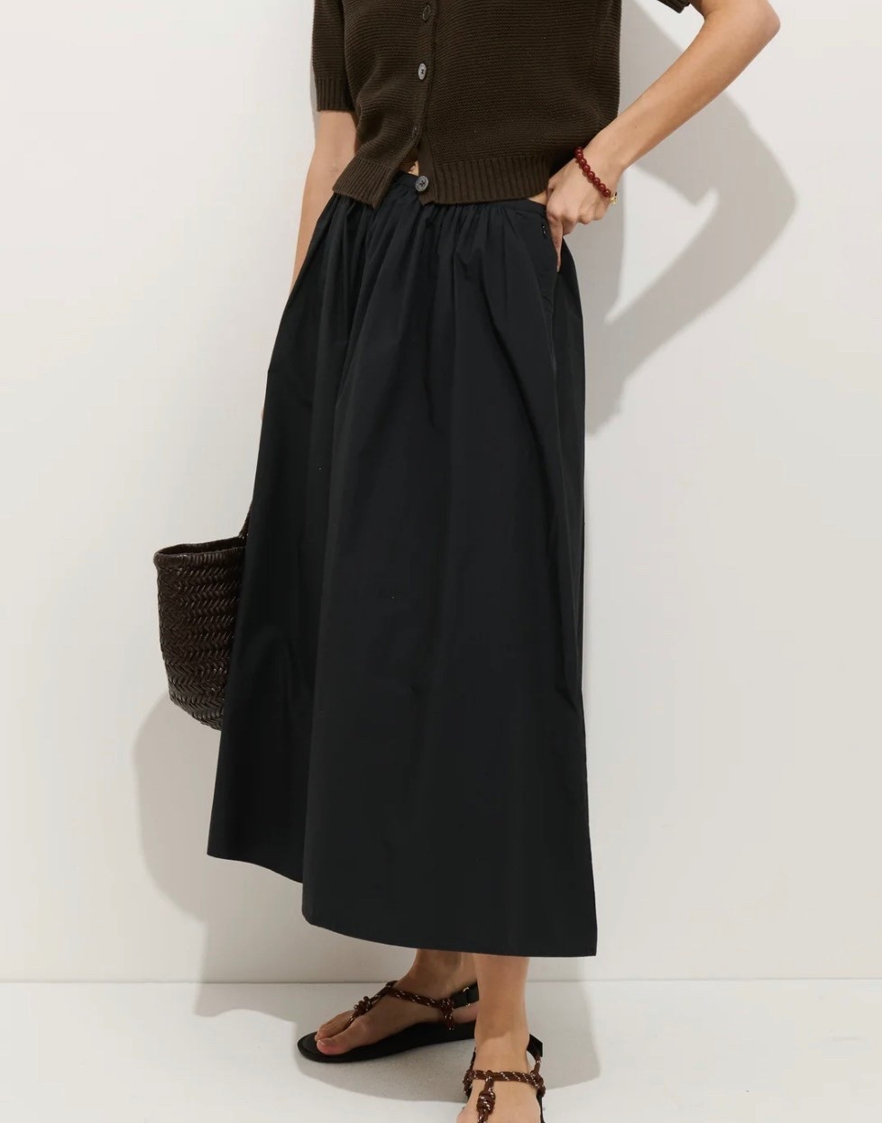 I needed a black skirt to gonwith a top for an upcoming trip and found this Alex Mill skirt should do the trick!


#LTKSeasonal #LTKOver40 #LTKWorkwear