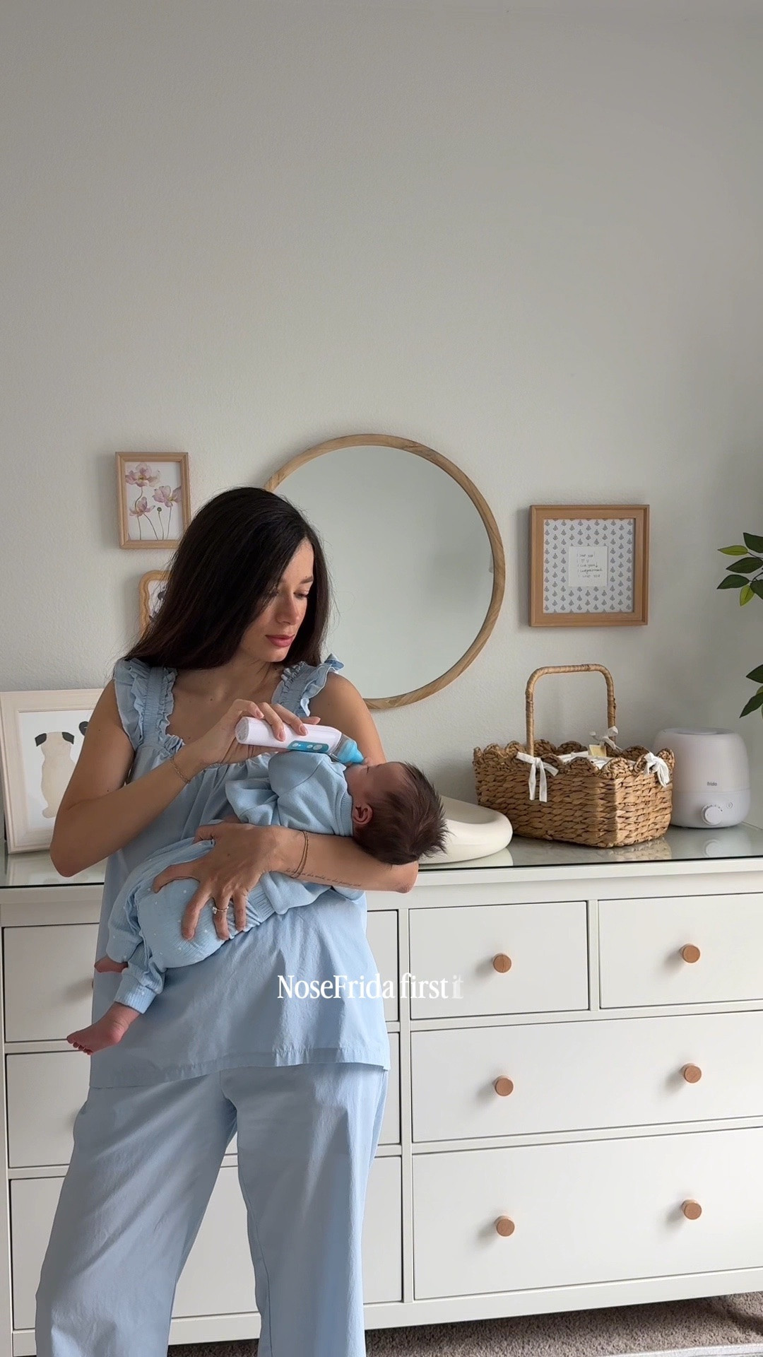 Newborn life lately = lots of naps, feeding, burping, pumping… and figuring out which registry items actually make a difference. 🙏These @FridaBaby essentials have definitely earned a permanent spot in our daily routine over here.