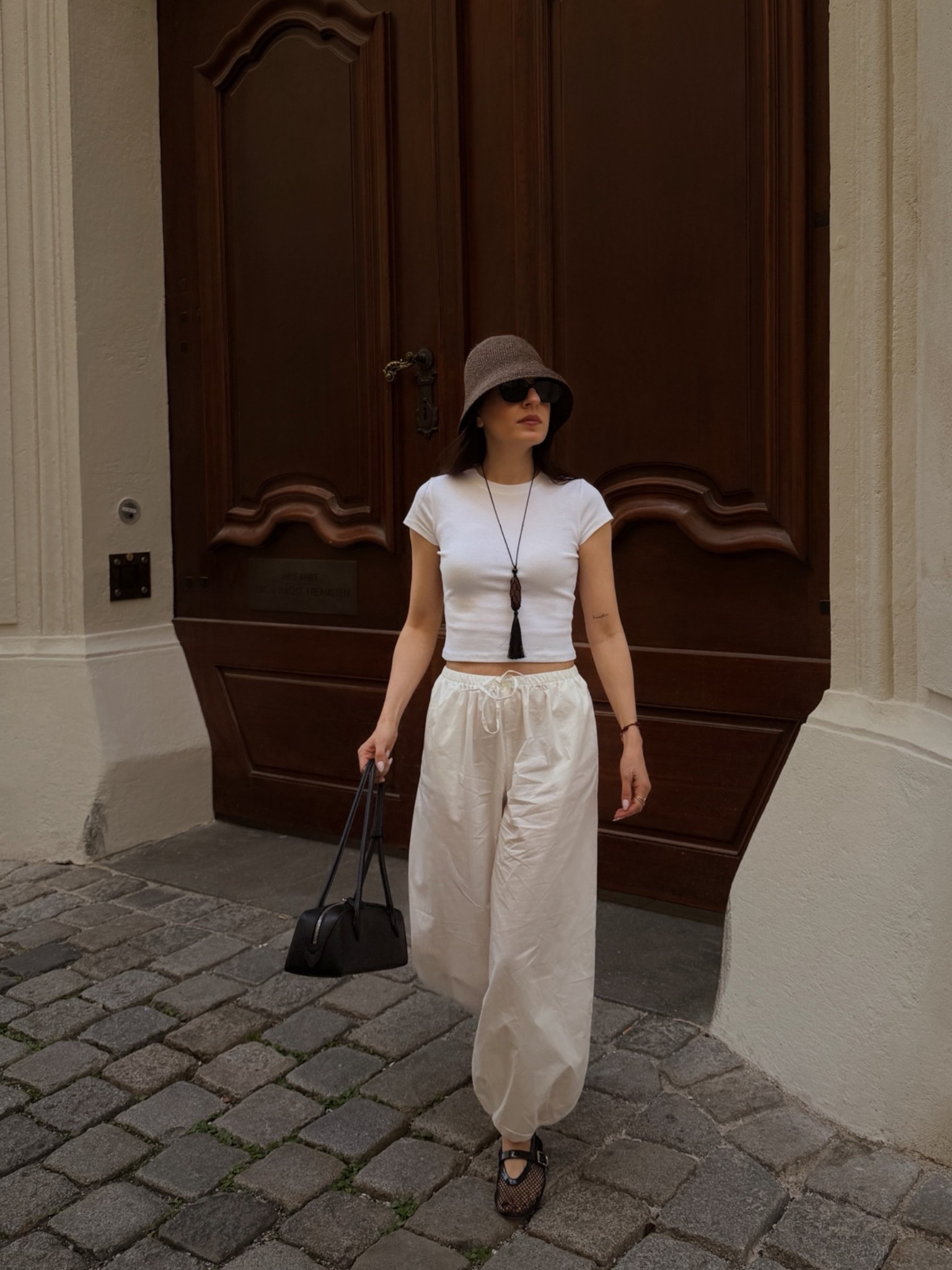 entered my balloon trousers era 🤍

#LTKdayinmylife #LTKootd #LTKgrwm