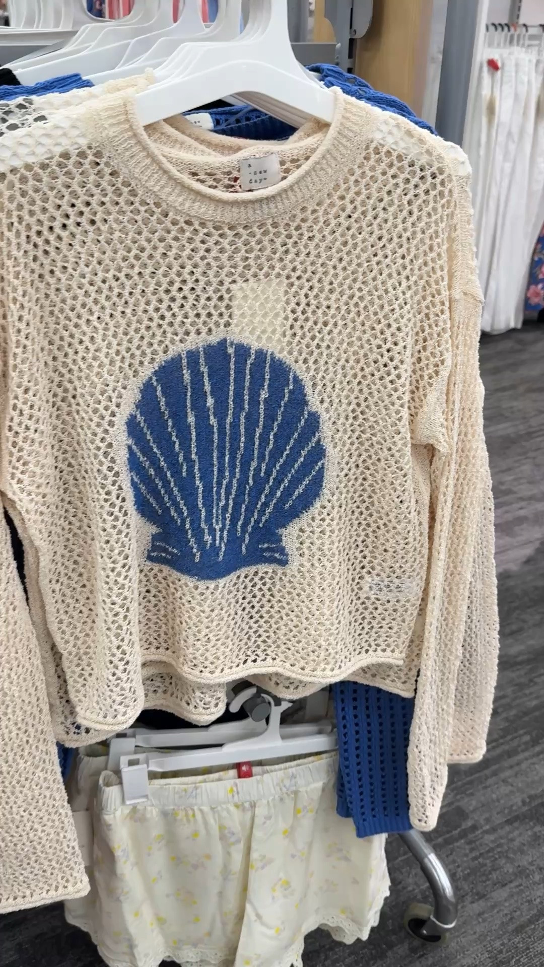 Cute openwork sweaters 🐚

#LTKootd #LTKMidsize #LTKSeasonal