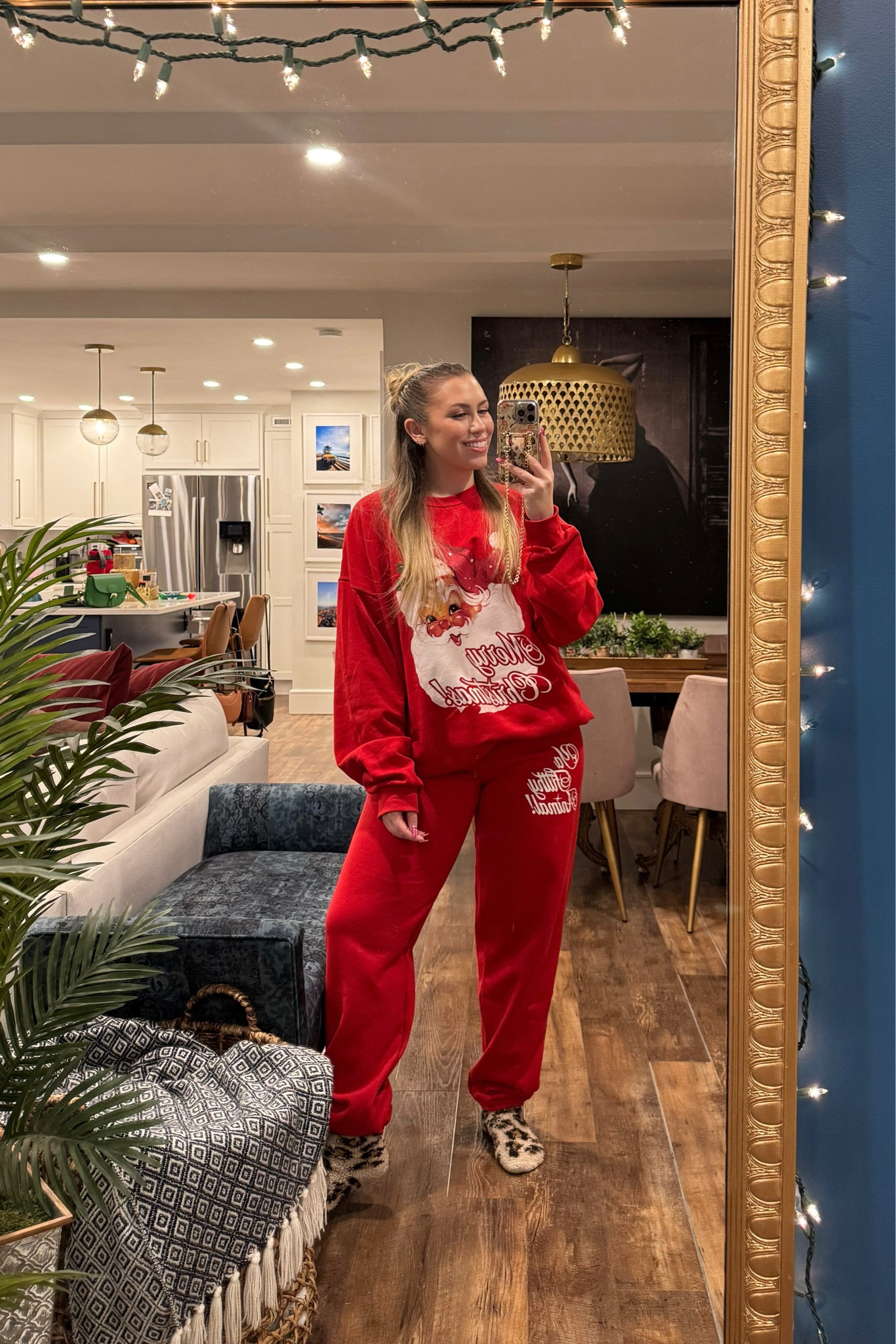 The cutest Christmas sweats, sweatshirt, sweatpants, Santa sweatshirt, holiday outfit, Christmas outfit, gifts for her, gift guide for her

#LTKHoliday #LTKGiftGuide #LTKMidsize
