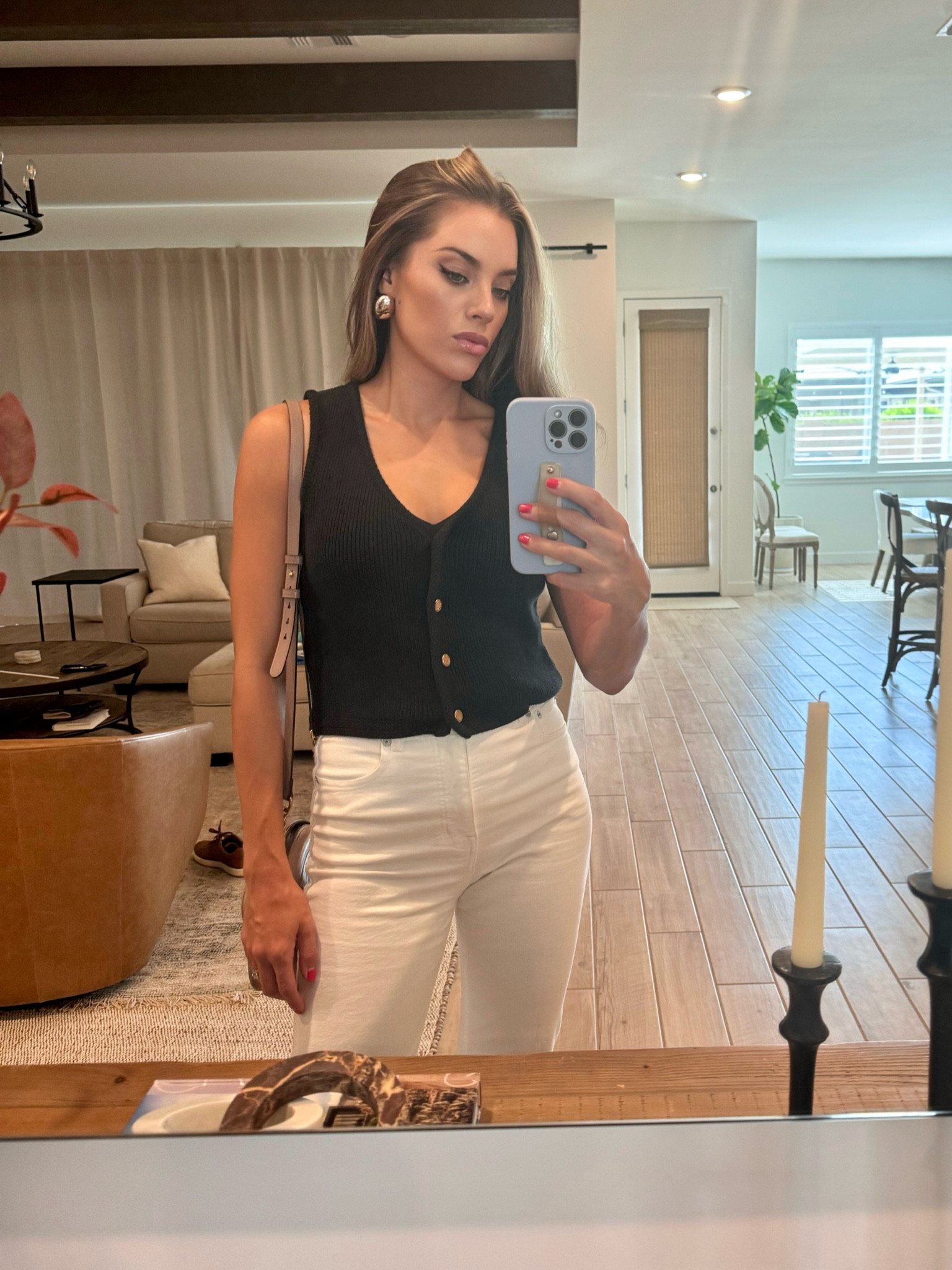 Transitional outfit, wearing size xs in vest & 24 in jeans. Vest is low in stock so linked other similar A&F vests.

#abercrombie #madewell

#LTKFallSale