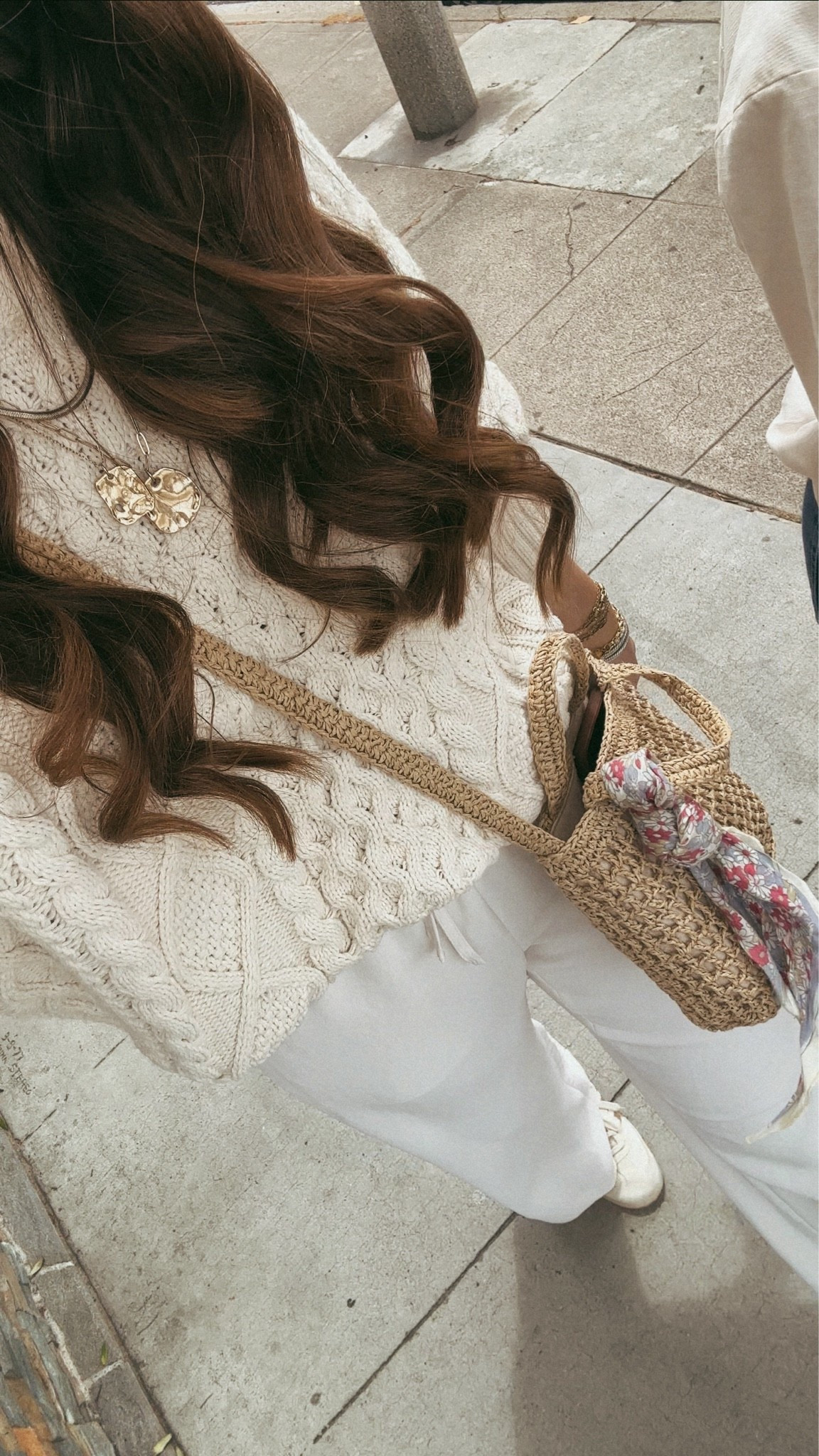 The best white drawstring pants for summer! 


White pants, white drawstring pants, my styled life, summer evening outfit, summer night outfit, east coast outfit, east coast summer outfit, white linen pants.