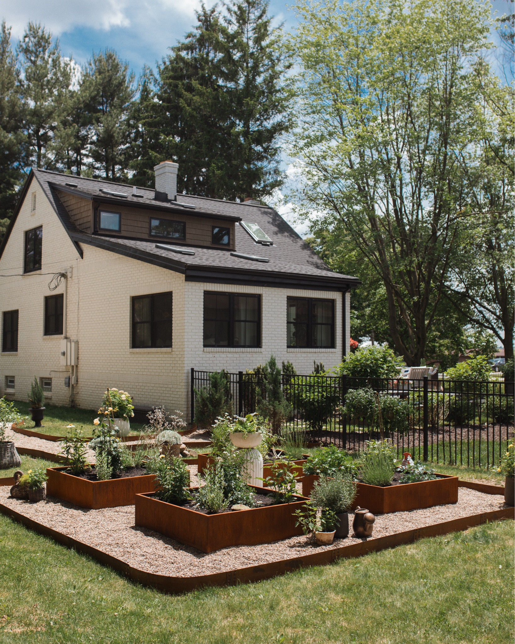 The garden 🐶❤️‍🩹🐶 it’s so peaceful out here. I’ve been going out every morning to care for all of our new plants and it really is the most therapeutic thing.🌻 thank you guys for everything yesterday. Sharing that last video was really hard. Losing our pets is so painful and so many of us share the pain. They are family🐾 It’s not something I’d ever want anyone to go through but it is comforting to know we aren’t alone. So thank you from the bottom of my heart. We literally have the best community here and I am truly so grateful. Thank you thank you thank you 🙏🏼 


#LTKHome