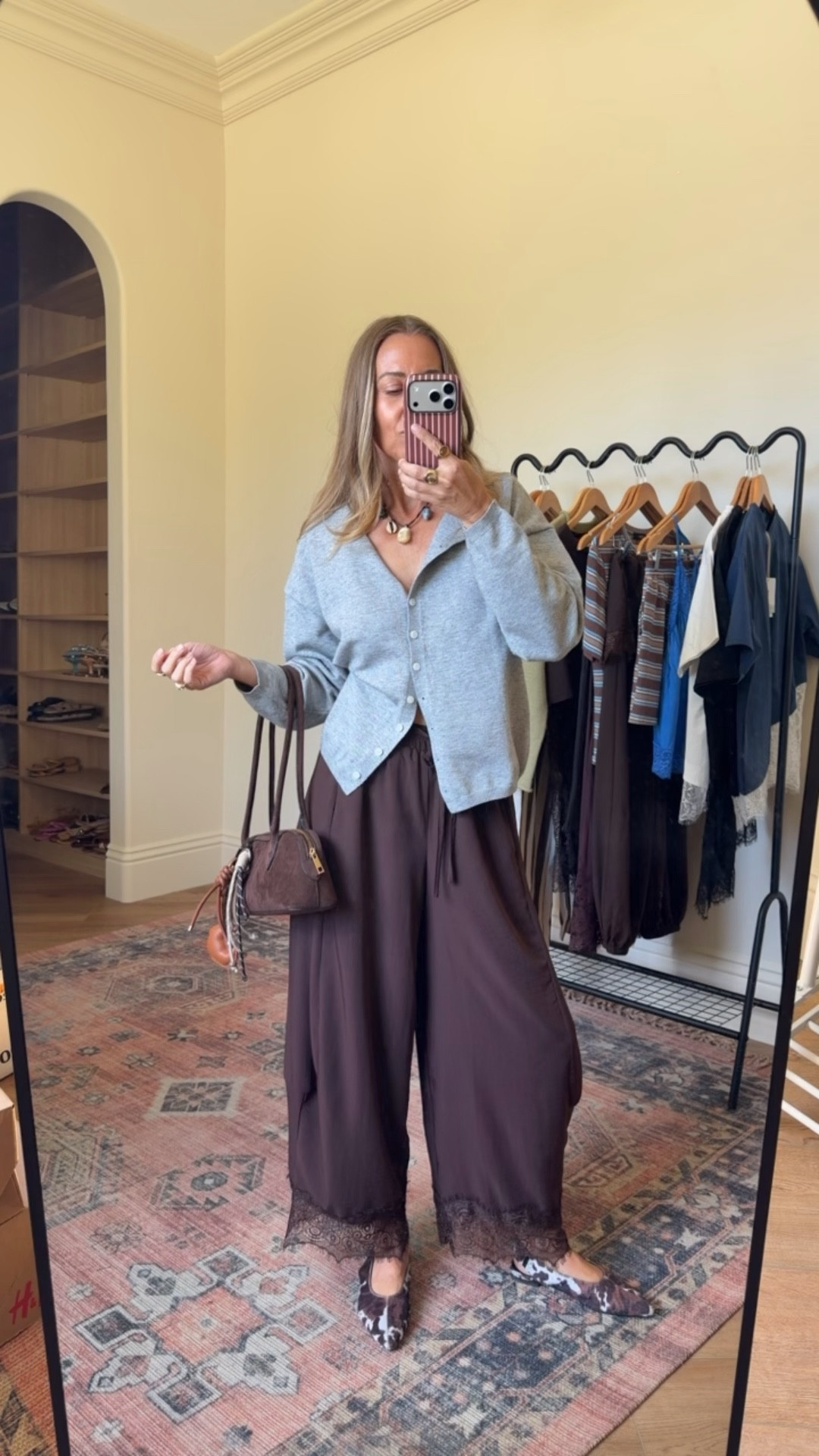 Todays outfit
Amazon style
Cardigan sweater size small
Lace barrel pants size xs


#LTKgrwm #LTKootd #LTKSaleAlert