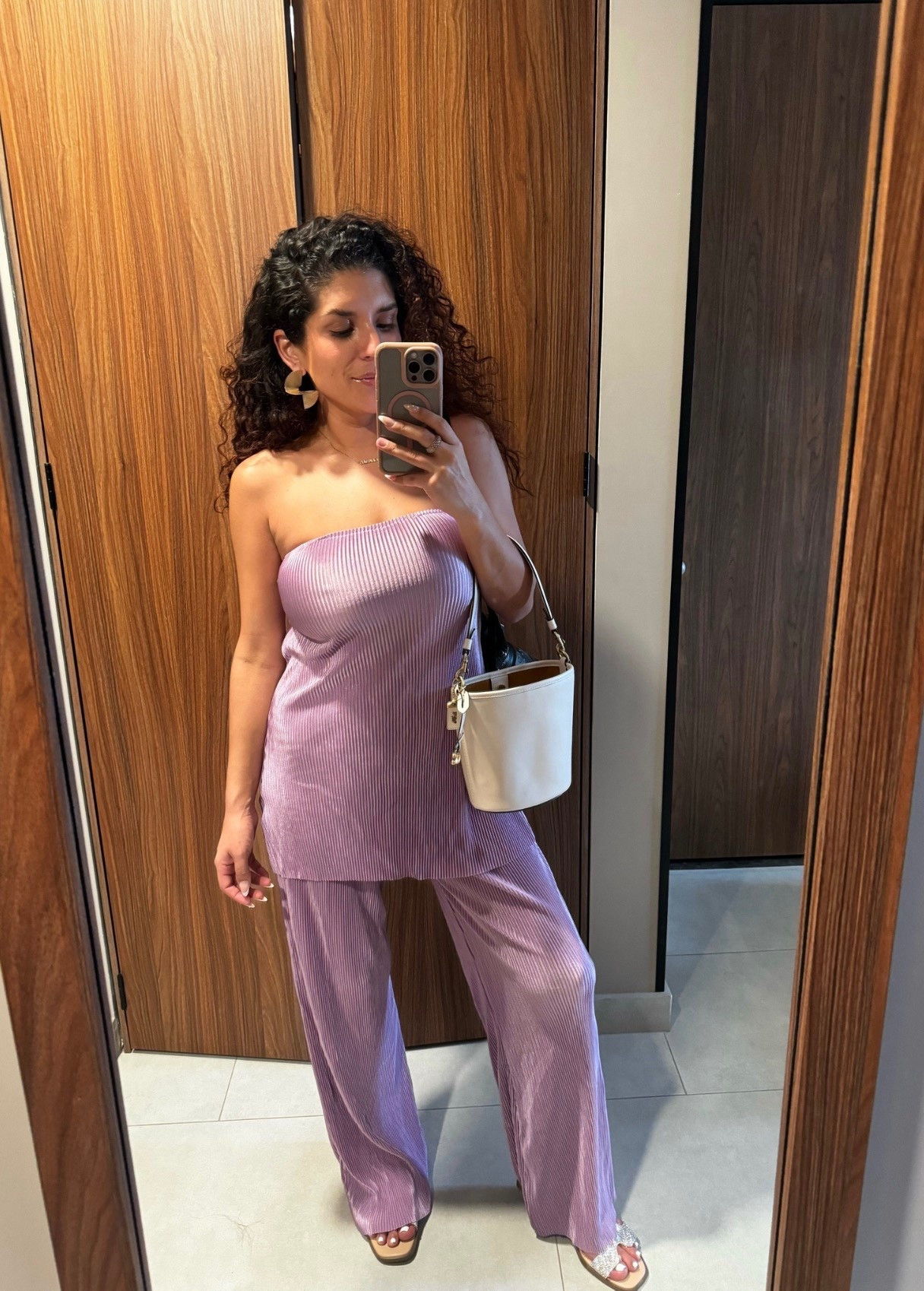 This set is giving effortless… comfy, cute, and still looks put together 💜

#matchingset #casualchic #ltkstyle 

#LTKootd #LTKdayinmylife #LTKstorytime