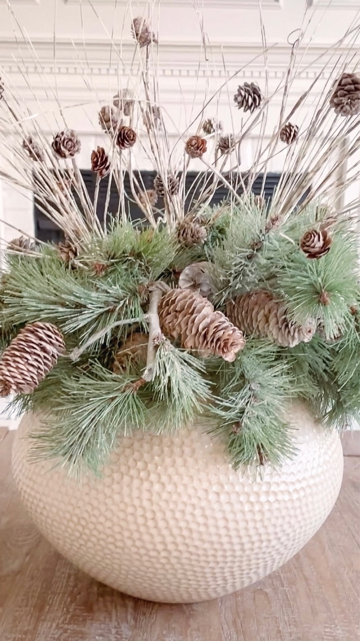 Coffee Table Decor - Holiday Edition

#LTKfamily #LTKhome #LTKHoliday
