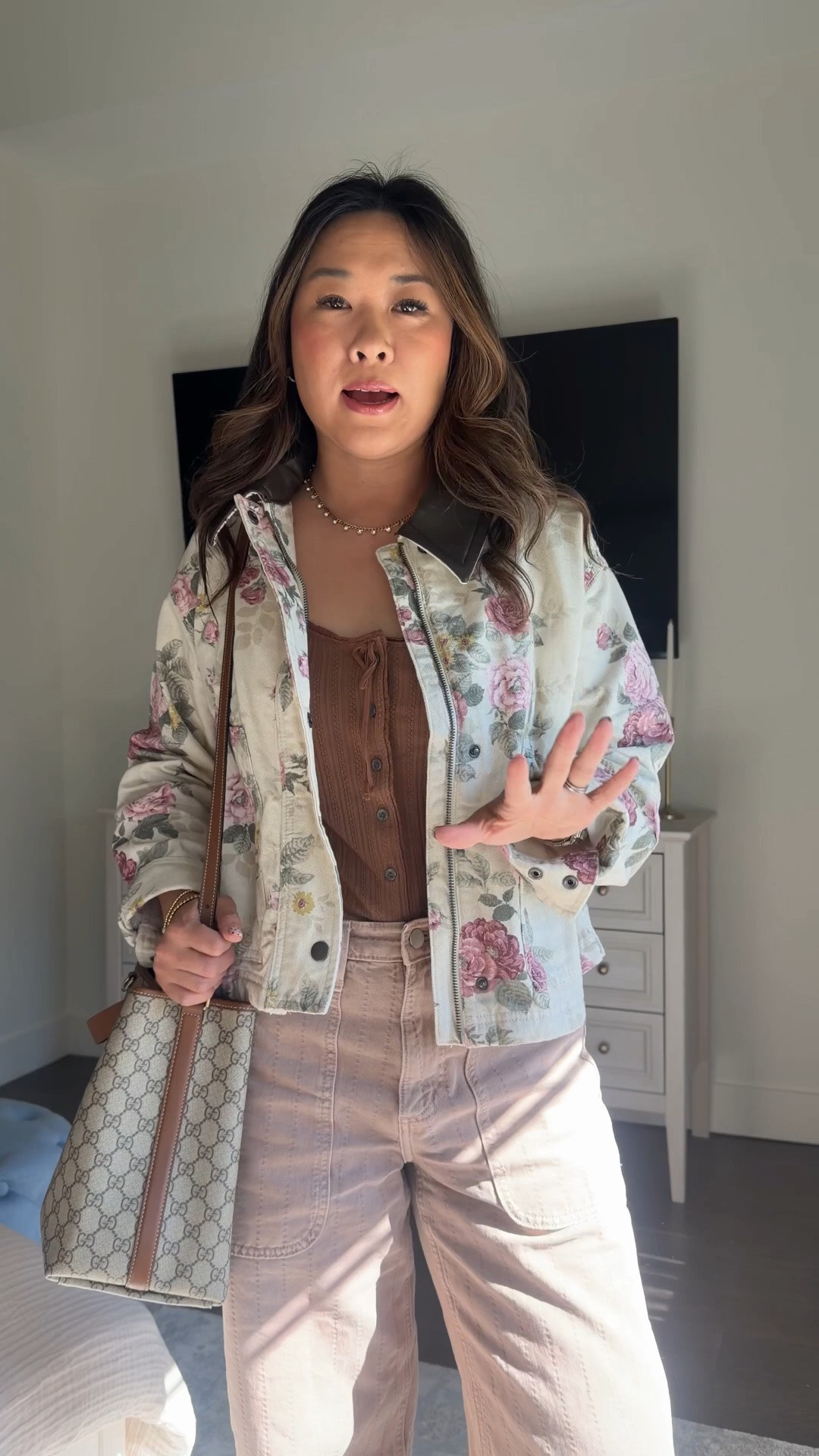 Fall Outfit for shopping 
Tank: Small
Floral Jacket: Medium
Barrel Pants: 6
Jelly Flats: TTS
Gucci Bag