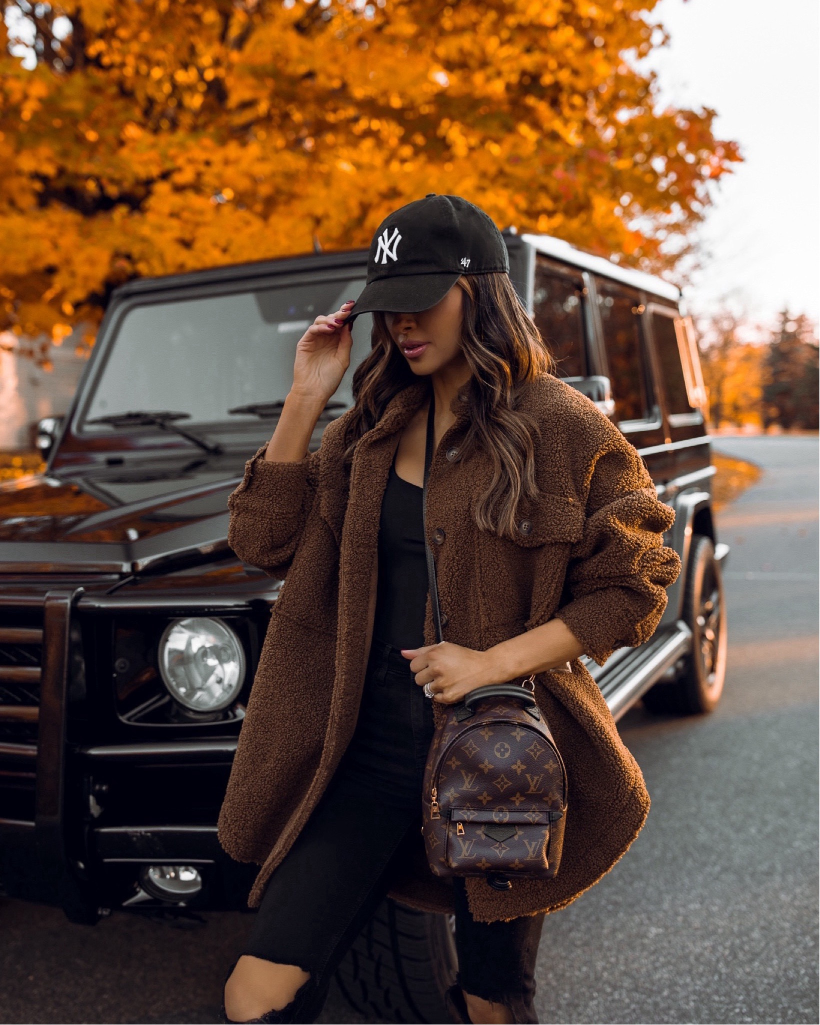 Brown Sherpa shacket for fall




#LTKSeasonal #LTKFindsUnder100 #LTKStyleTip