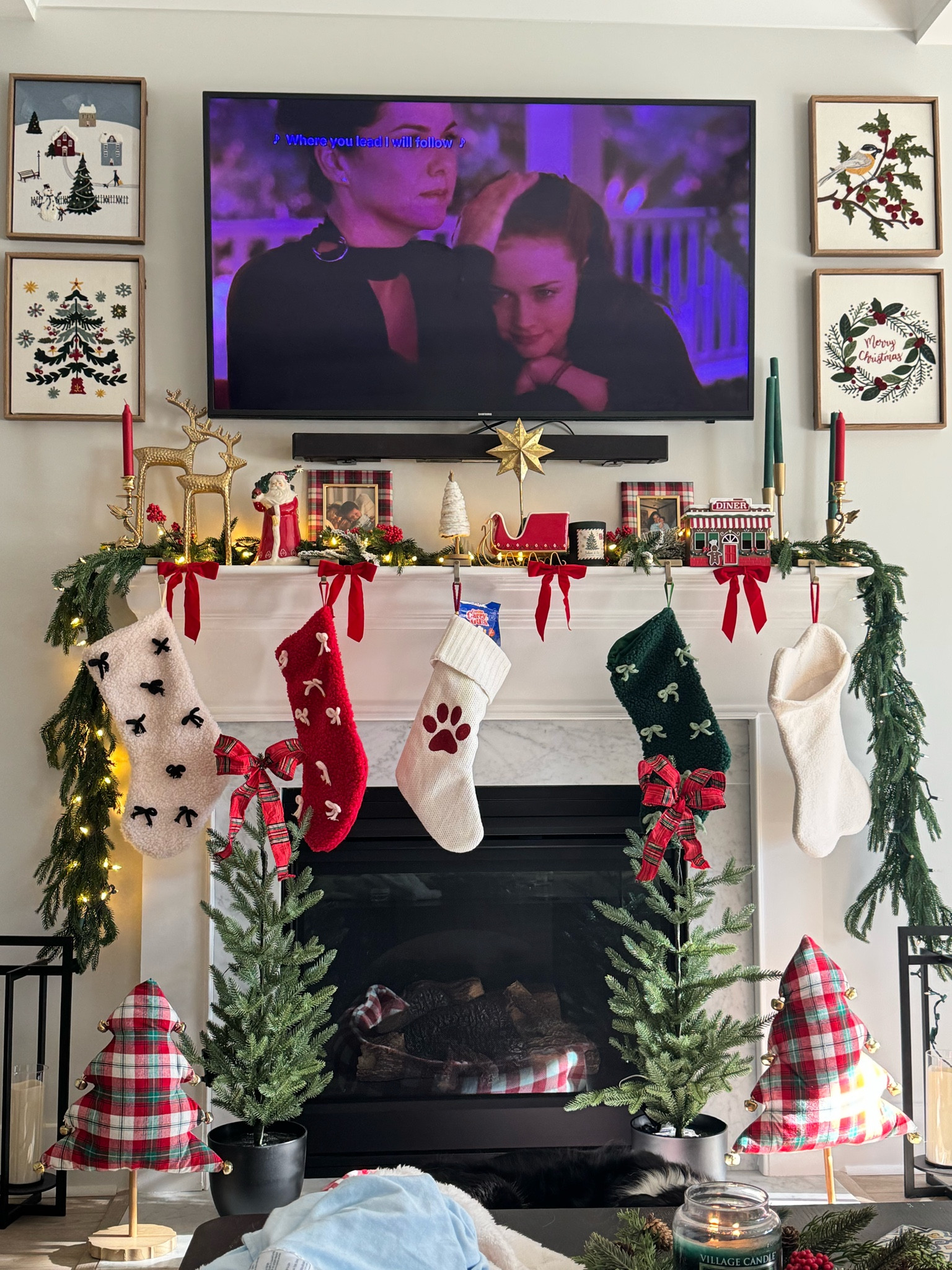 christmas mantle inspo 🎄🎅🏼

#LTKHoliday #LTKHome #LTKSeasonal