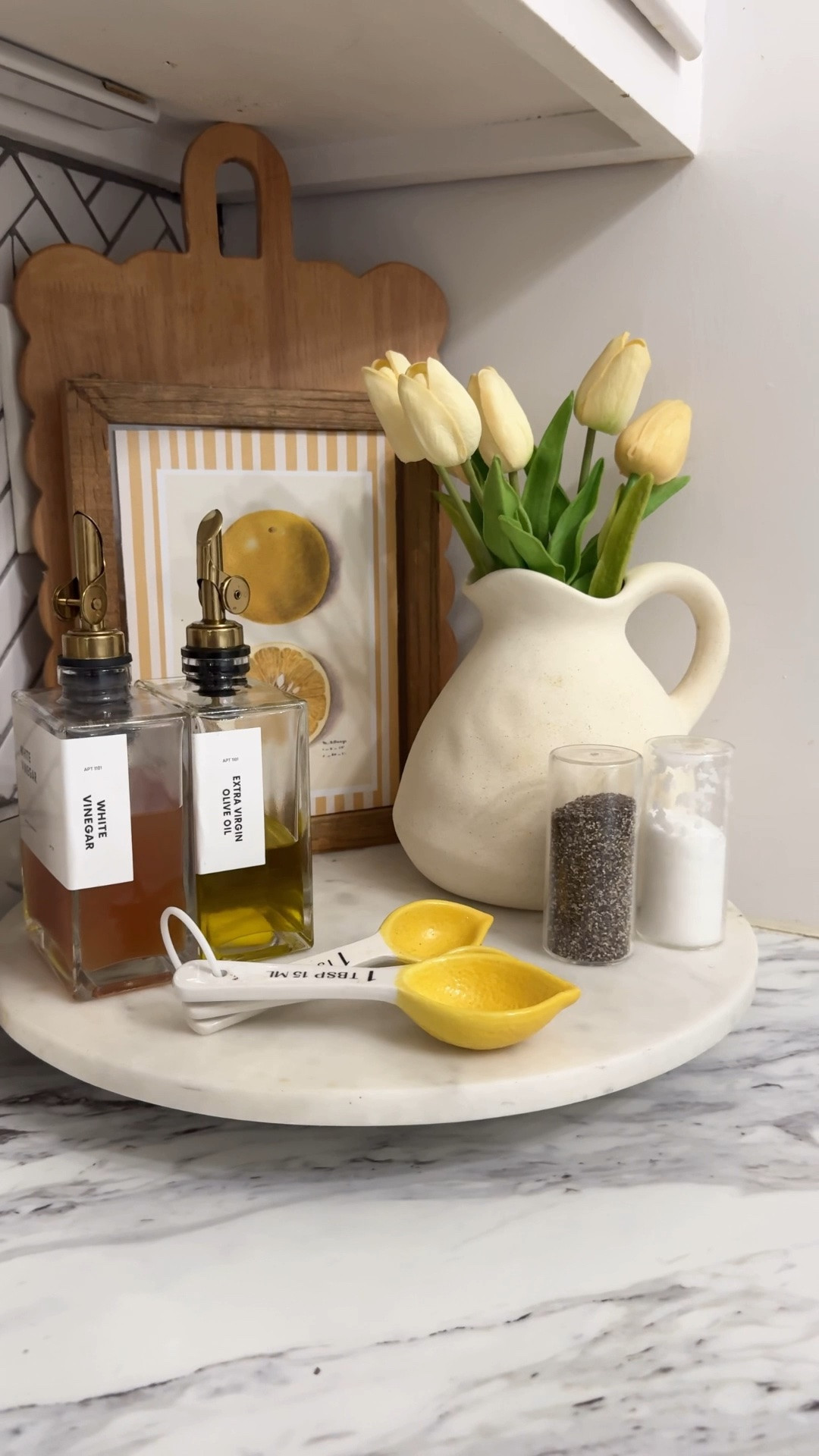Small kitchen corner… but make it cozy, fresh, and functional 🍋🤍✨
Loving how these simple neutral touches and soft lemon accents instantly brighten the space. Sometimes the prettiest refresh is just styling what you already have at home 🥰

#KitchenDecor #KitchenStyling #NeutralHome #CozyKitchen #KitchenInspo #HomeDecorIdeas #SimpleDecor #SpringKitchen #LemonDecor #ModernFarmhouse #CozyHome #KitchenDetails #HomeStyling #MarbleKitchen #DecorInspo

#LTKSeasonal #LTKHome #LTKSaleAlert