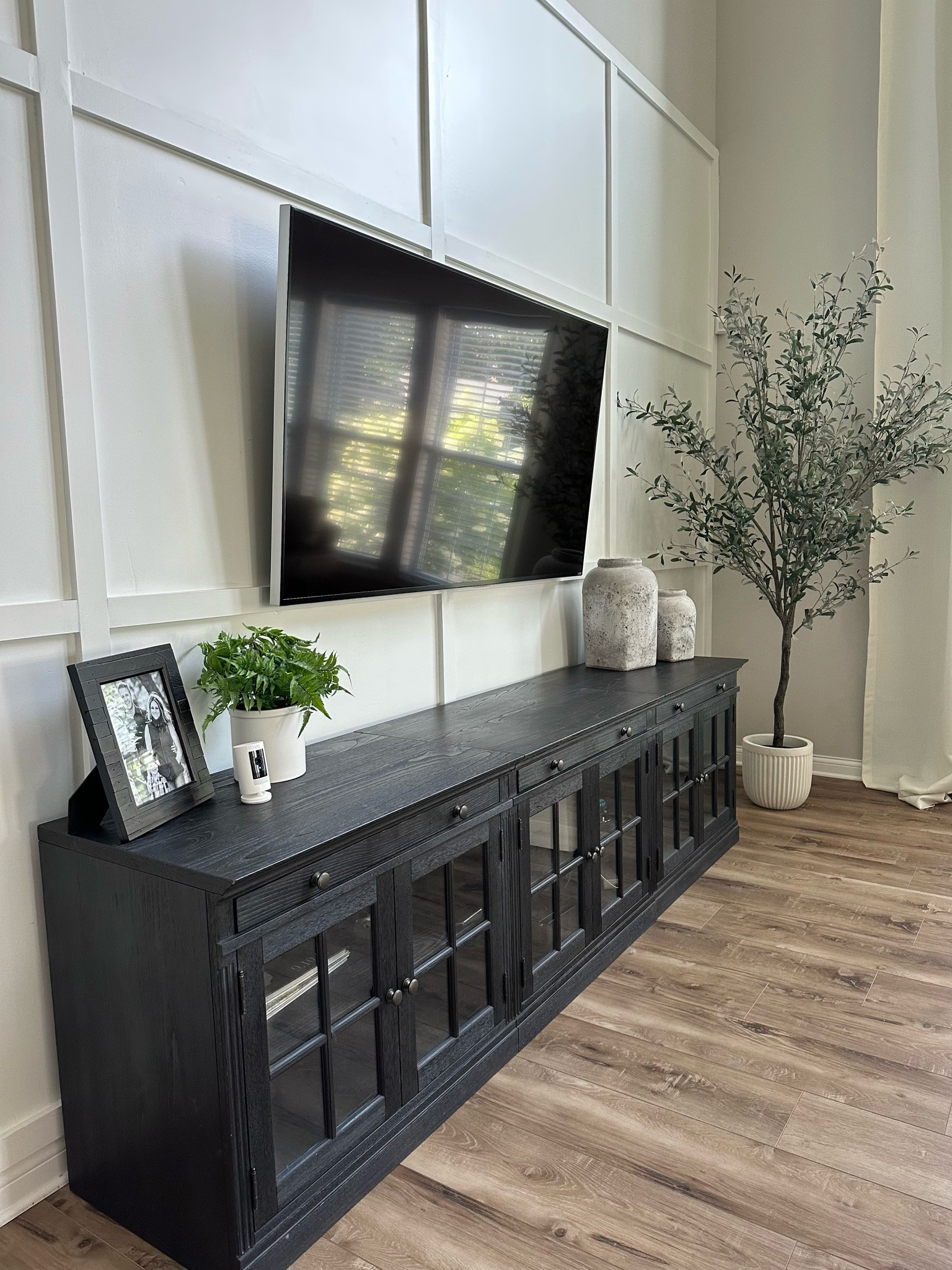 Tv console and decor!

#LTKhome